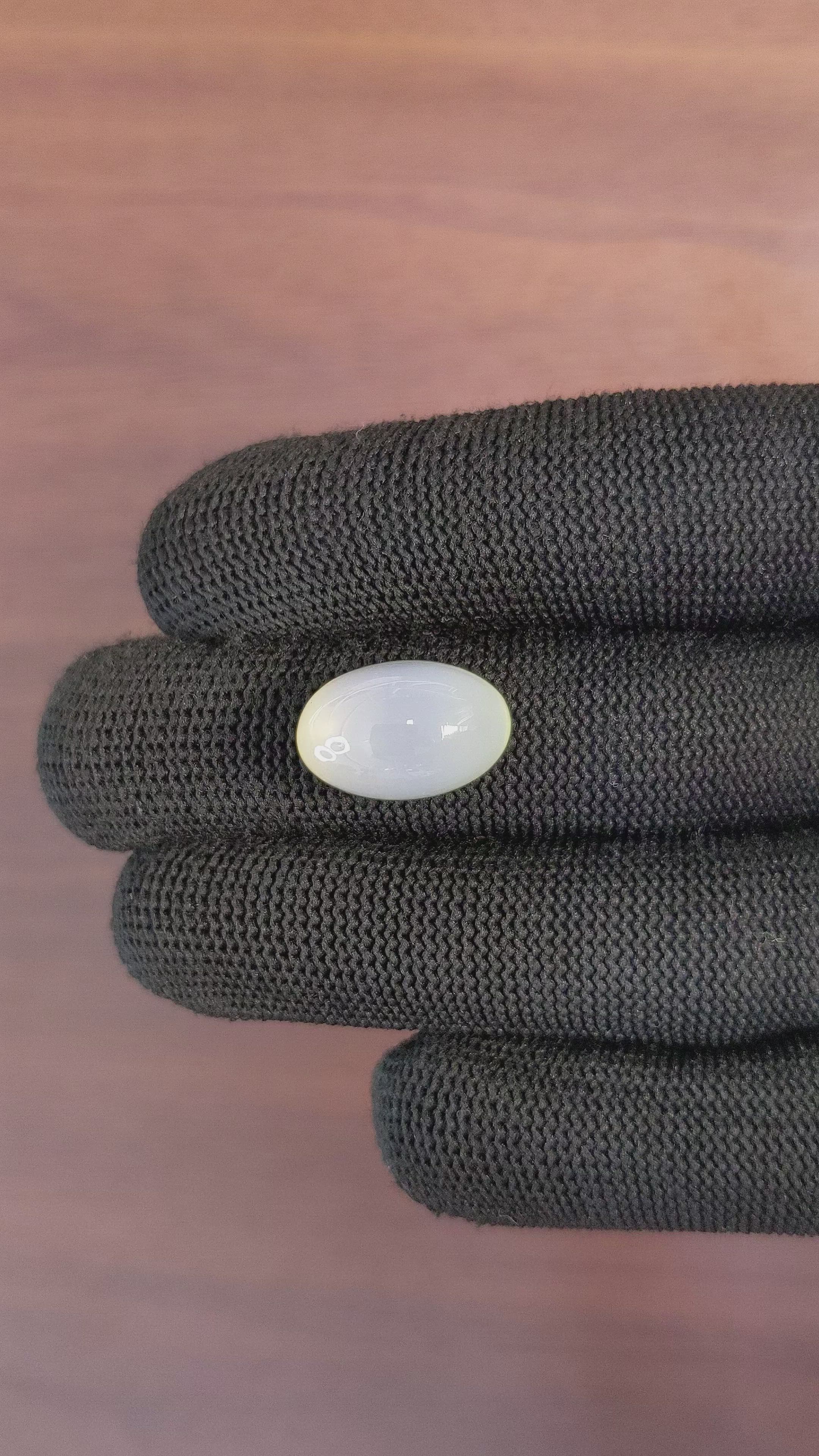 14.89 Ct. Cabochon Moonstone from Ceylon (Sri Lanka) Size Video