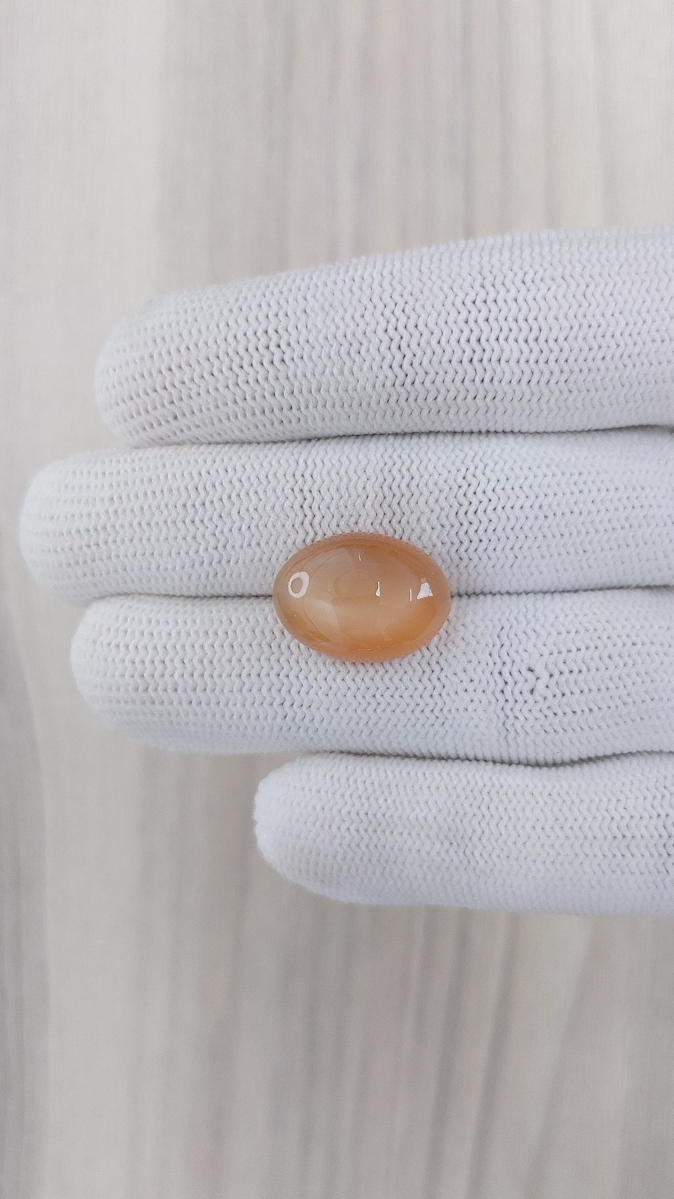 10.46 Ct. Cabochon Moonstone from Ceylon (Sri Lanka) Size Video