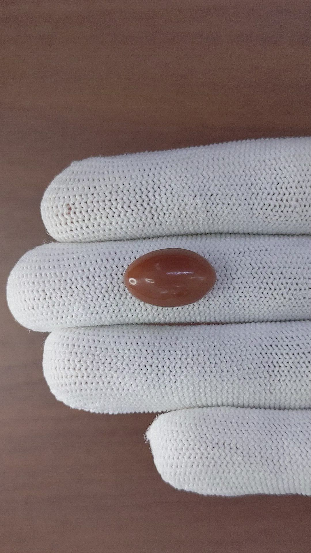 11.29 Ct. Cabochon Moonstone from Ceylon (Sri Lanka) Size Video