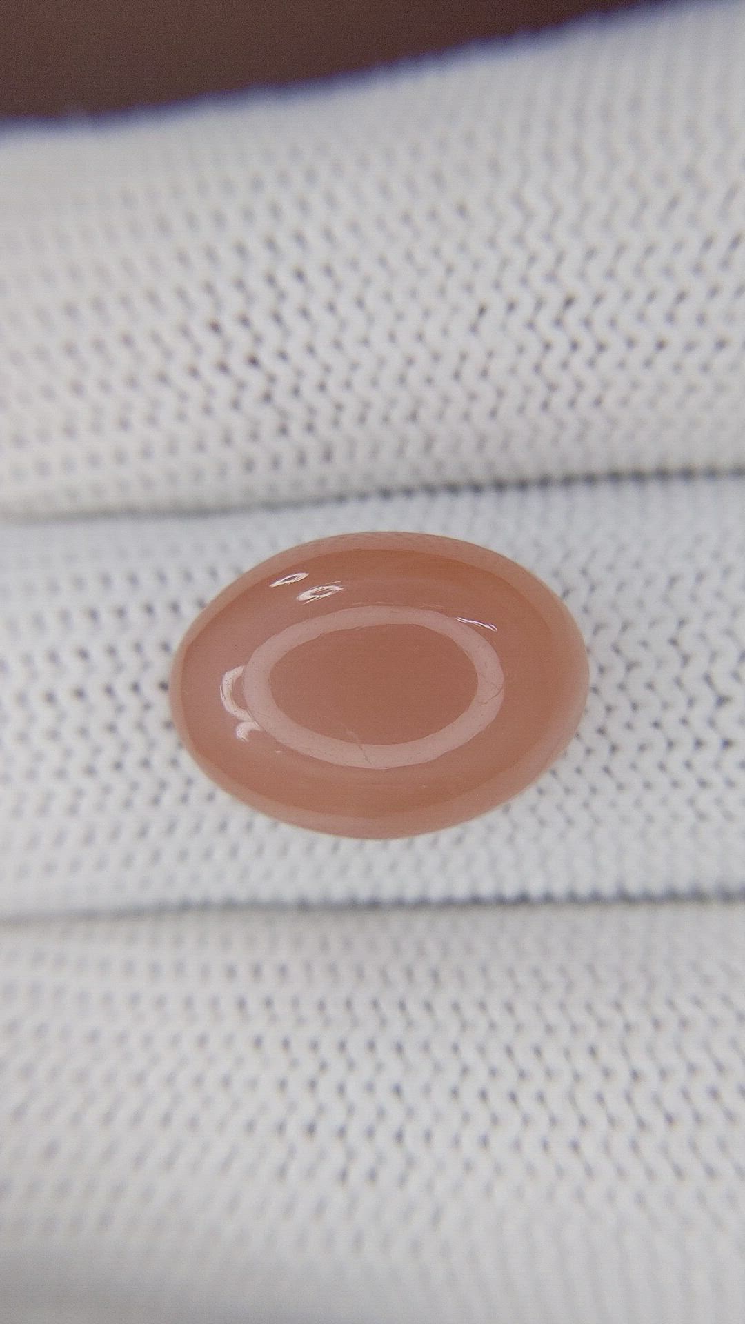 9.96 Ct. Cabochon Moonstone from Ceylon (Sri Lanka) Size Video