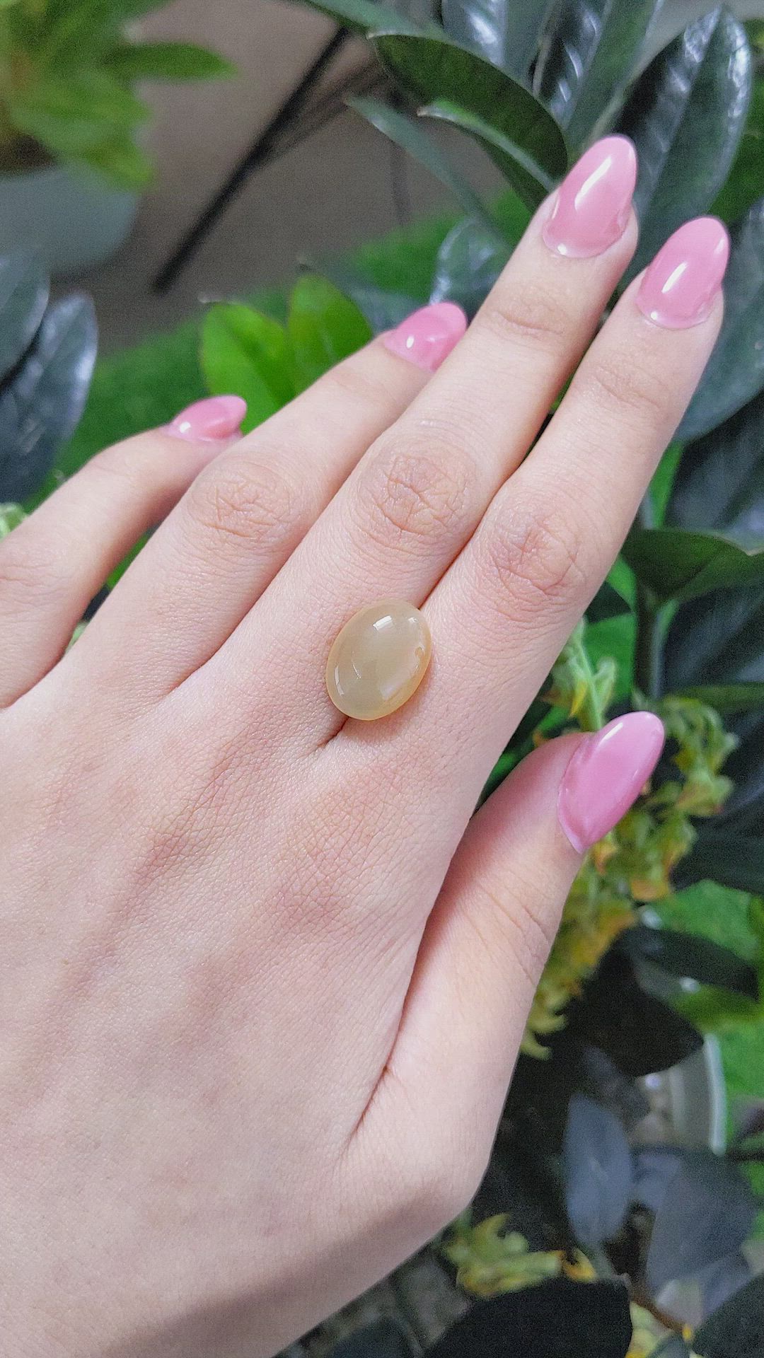 8.98 Ct. Cabochon Moonstone from Ceylon (Sri Lanka) Size Video