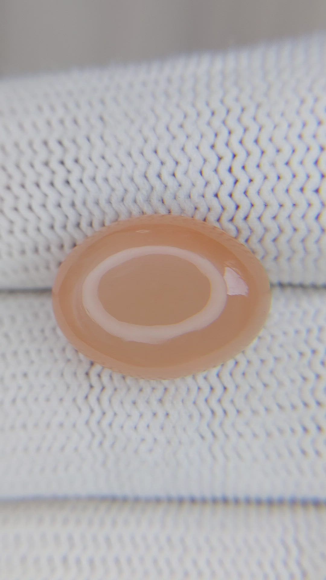 7.82 Ct. Cabochon Moonstone from Ceylon (Sri Lanka) Size Video