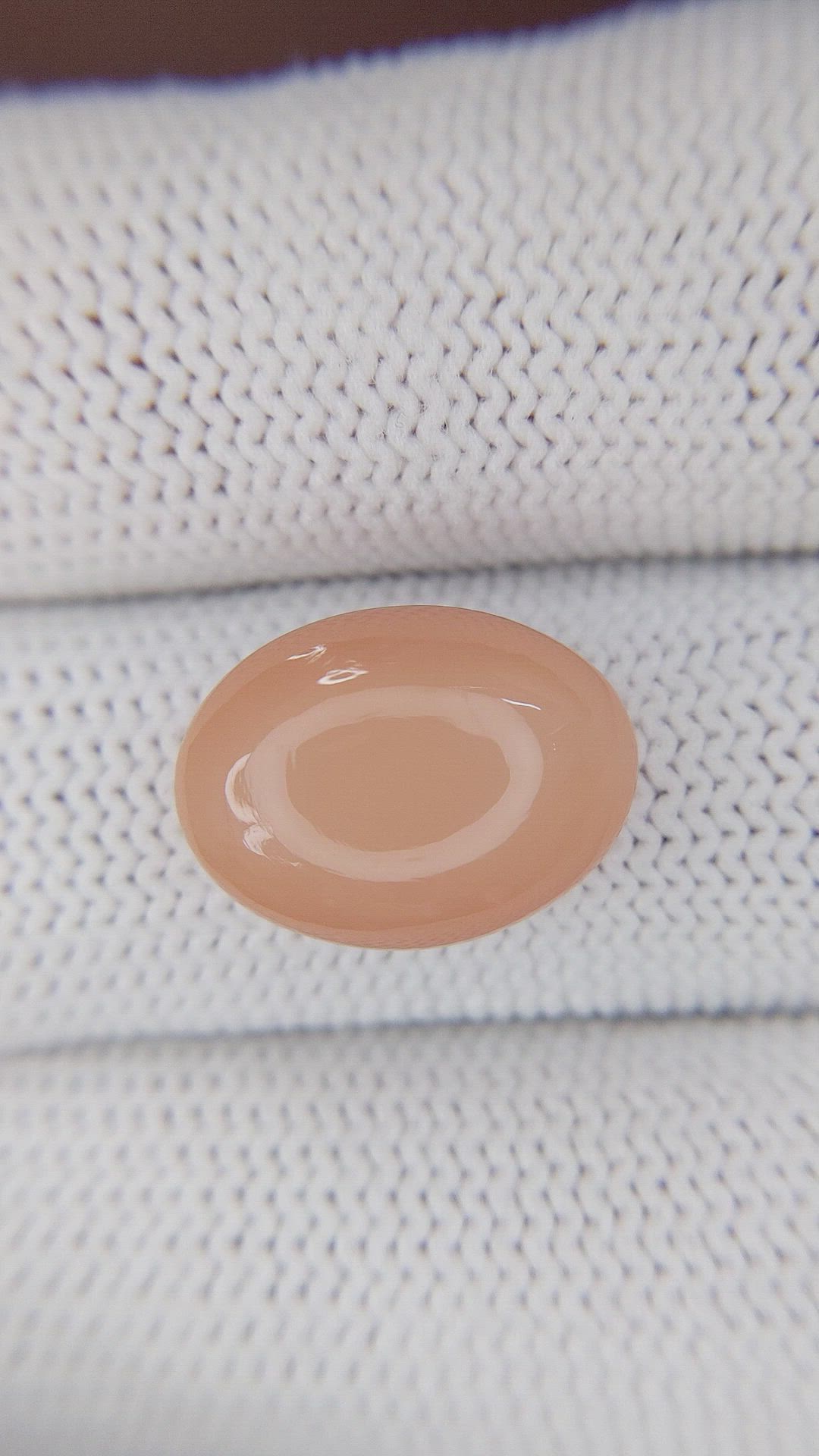 9.29 Ct. Cabochon Moonstone from Ceylon (Sri Lanka) Size Video