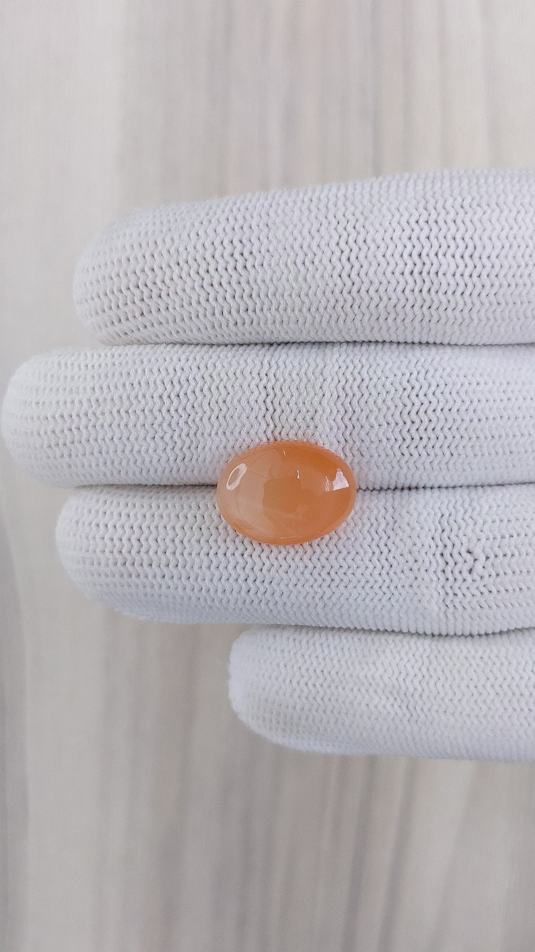 7.00 Ct. Cabochon Moonstone from Ceylon (Sri Lanka) Size Video