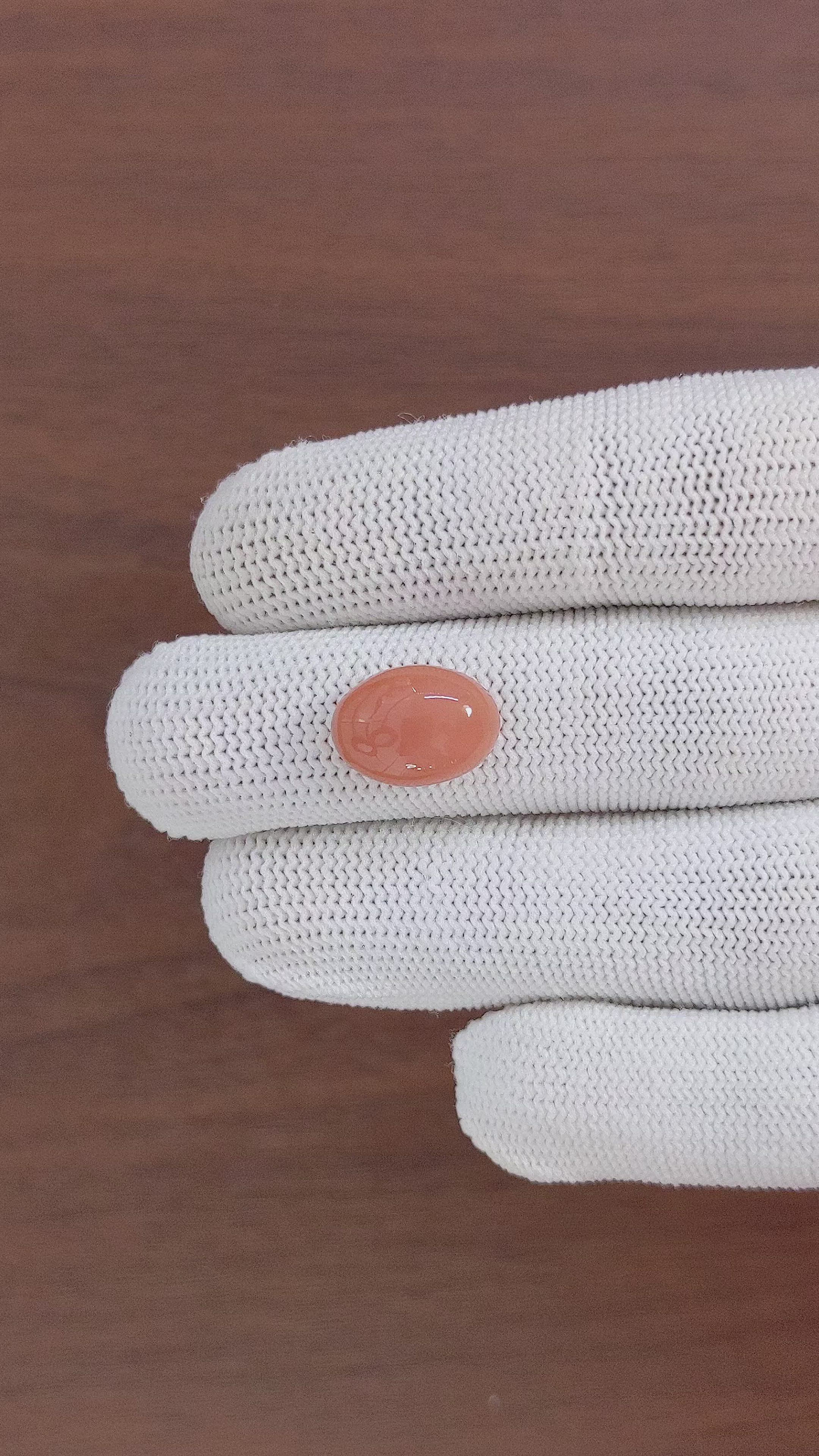 5.71 Ct. Cabochon Moonstone from Ceylon (Sri Lanka) Size Video