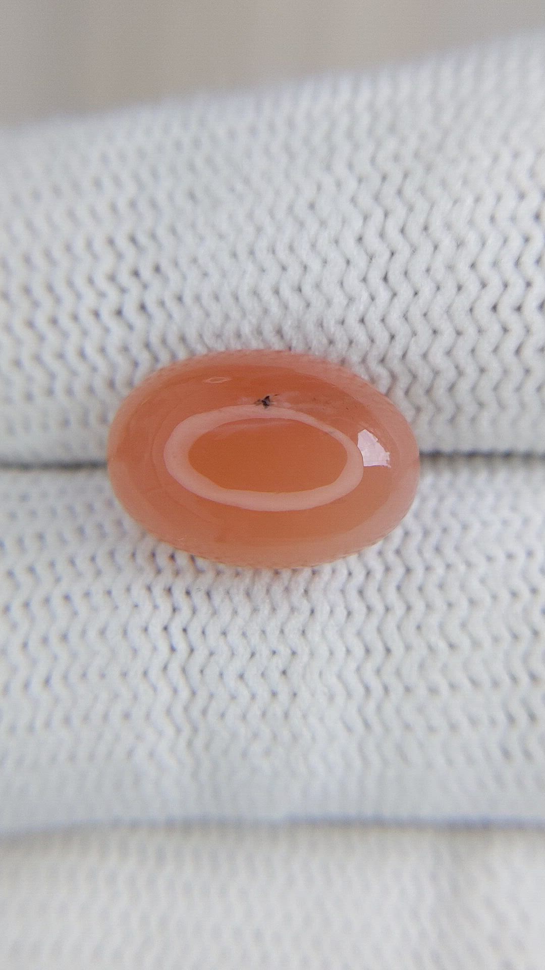 5.68 Ct. Cabochon Moonstone from Ceylon (Sri Lanka) Size Video