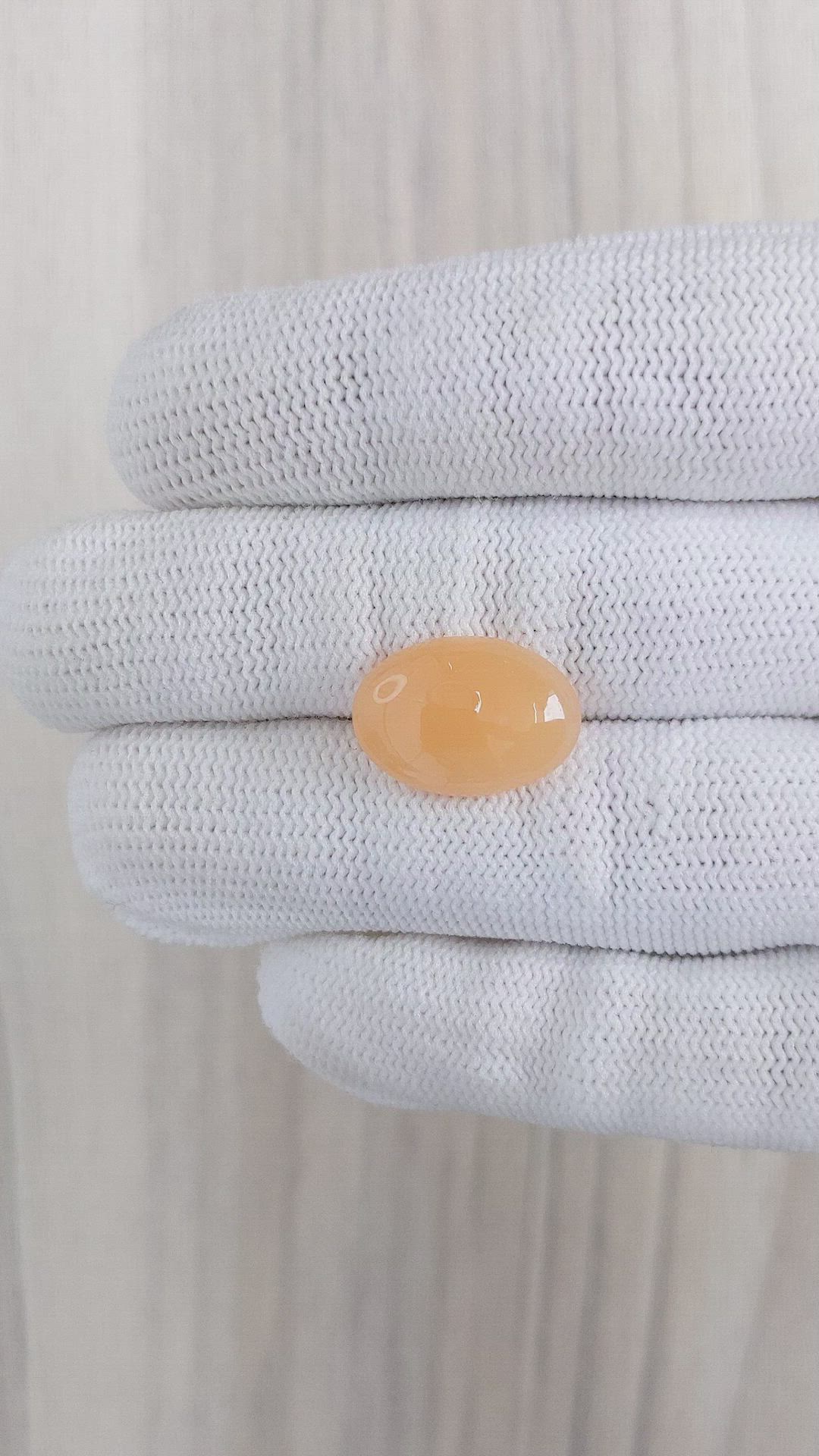 6.84 Ct. Cabochon Moonstone from Ceylon (Sri Lanka) Size Video