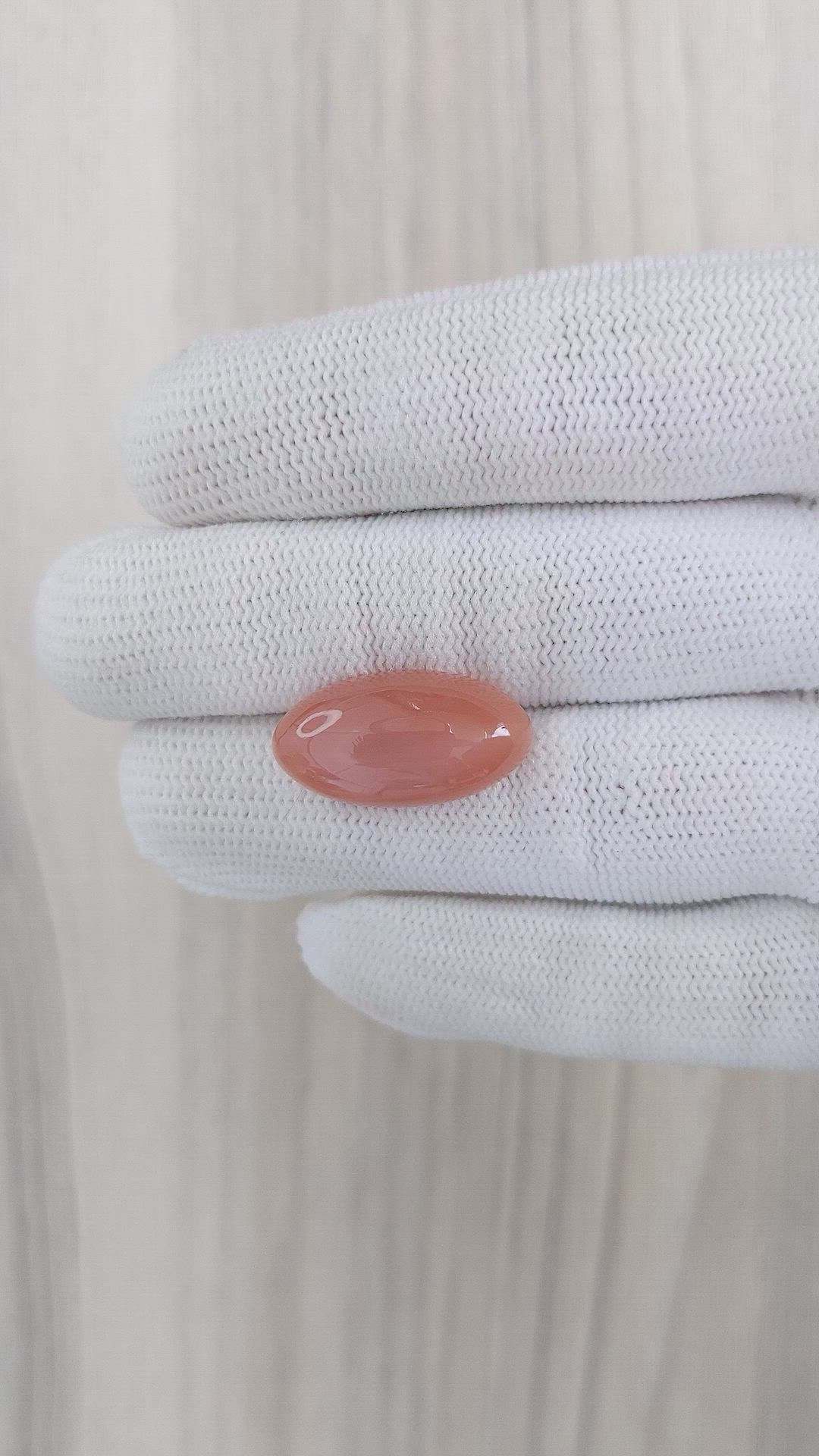 14.81 Ct. Cabochon Moonstone from Ceylon (Sri Lanka) Size Video