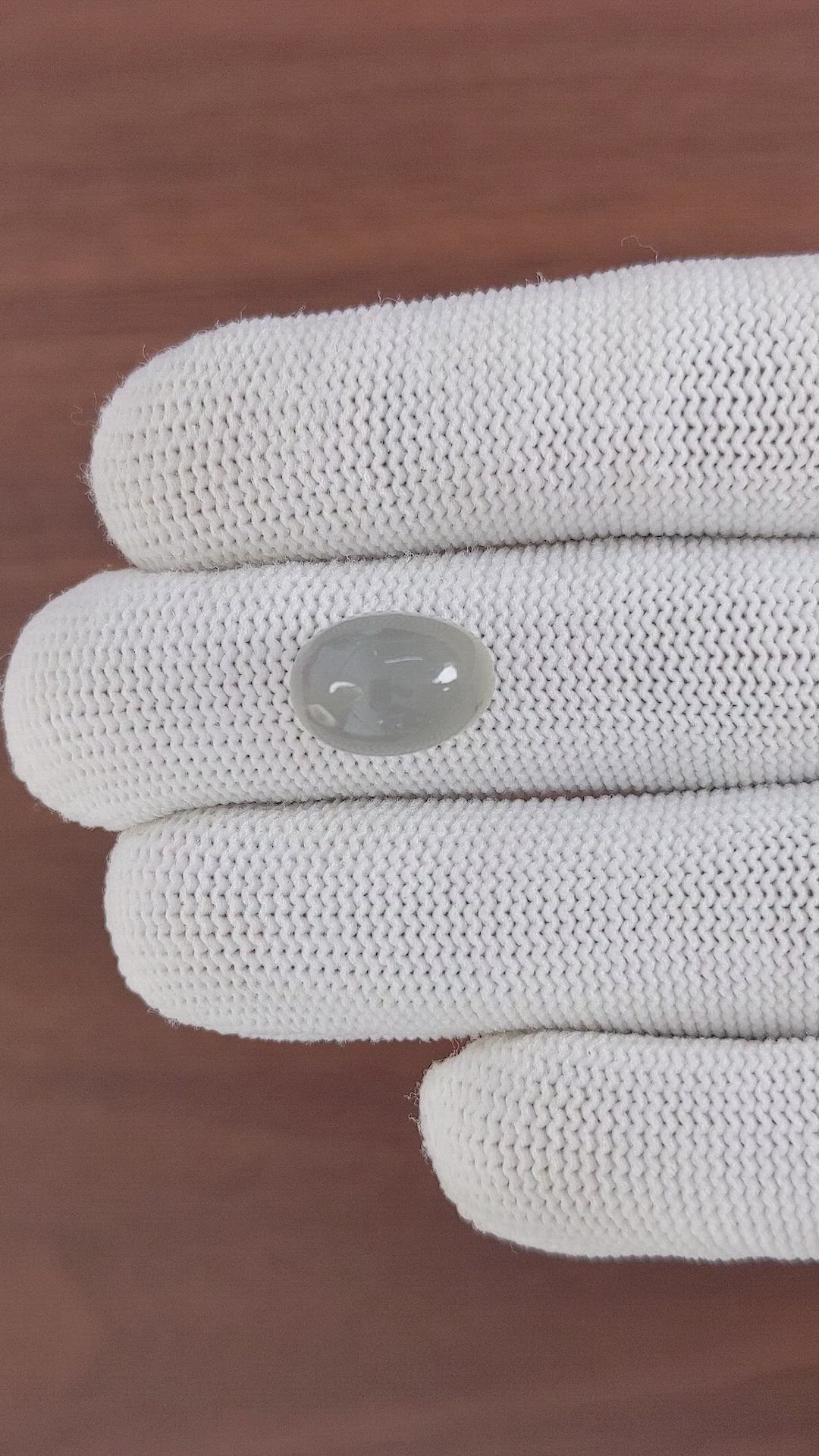 9.60 Ct. Cabochon Moonstone from Ceylon (Sri Lanka) Size Video