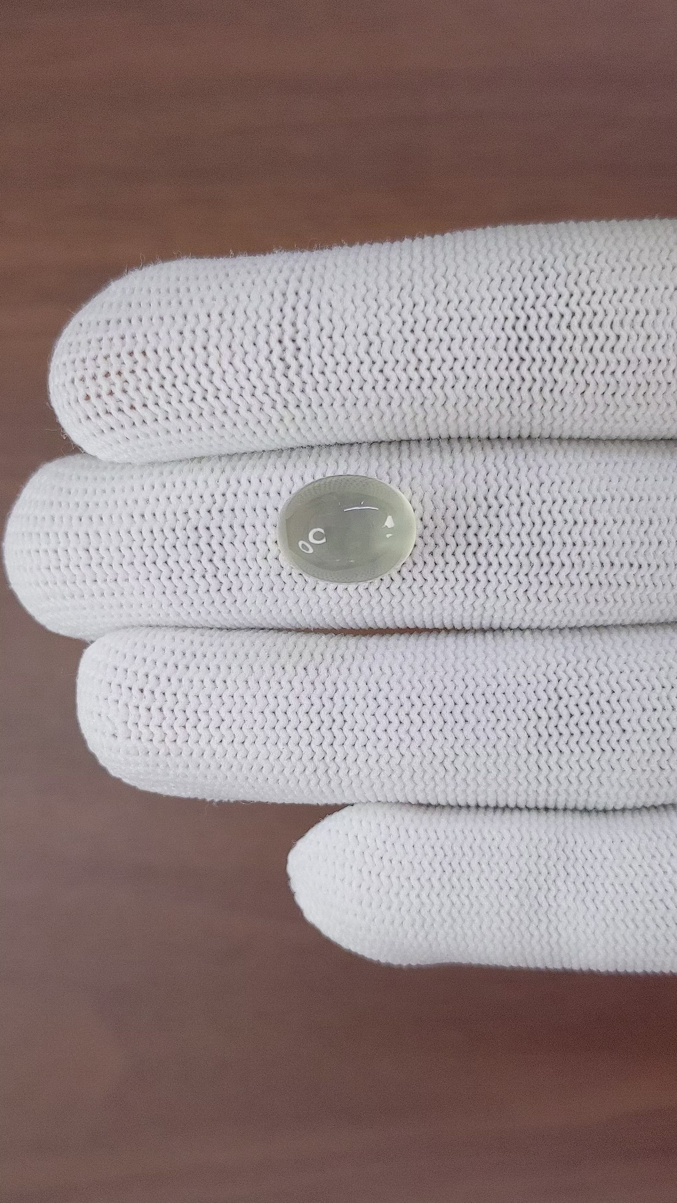 9.47 Ct. Cabochon Moonstone from Ceylon (Sri Lanka) Size Video