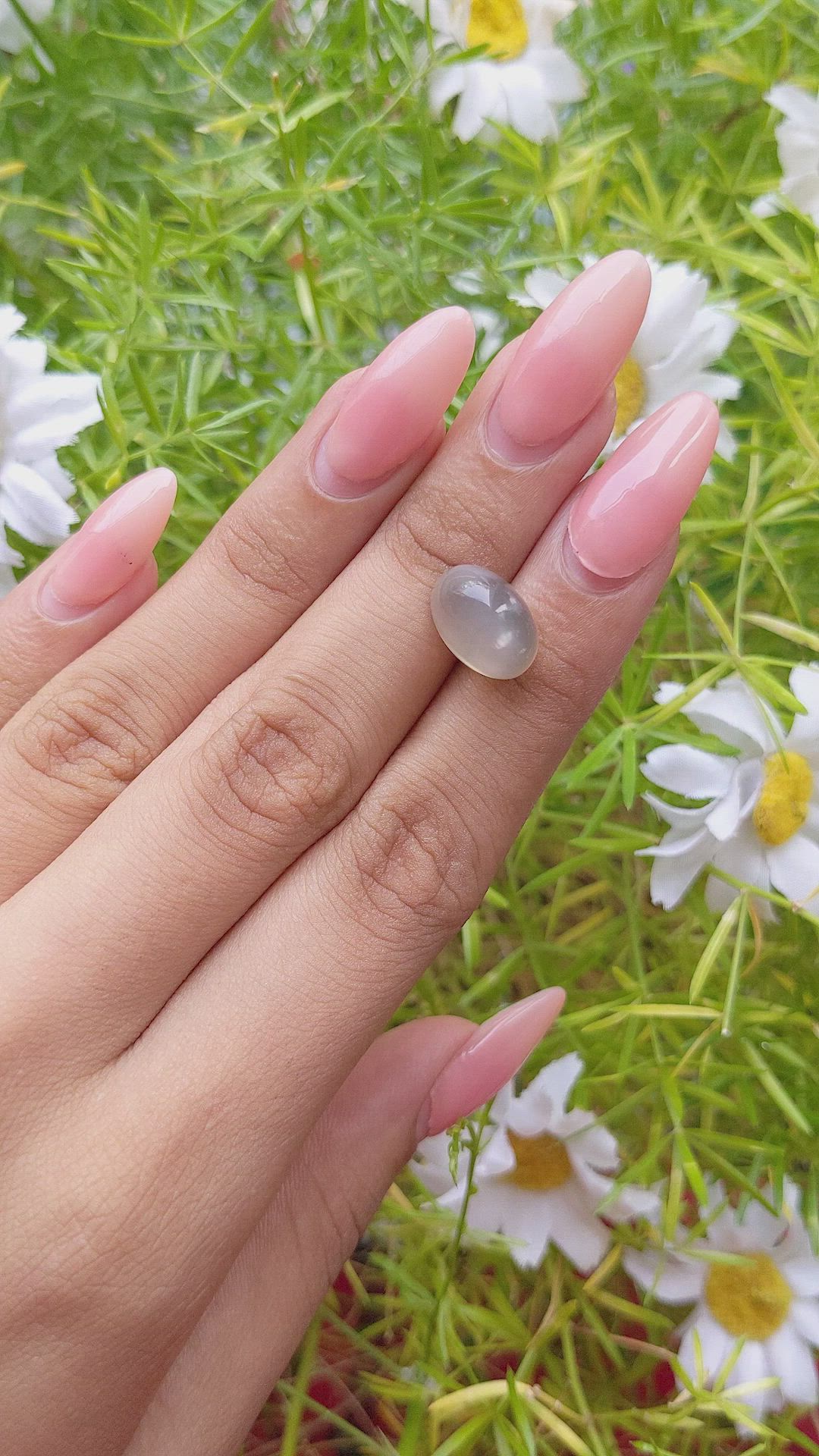 9.57 Ct. Cabochon Moonstone from Ceylon (Sri Lanka) Size Video