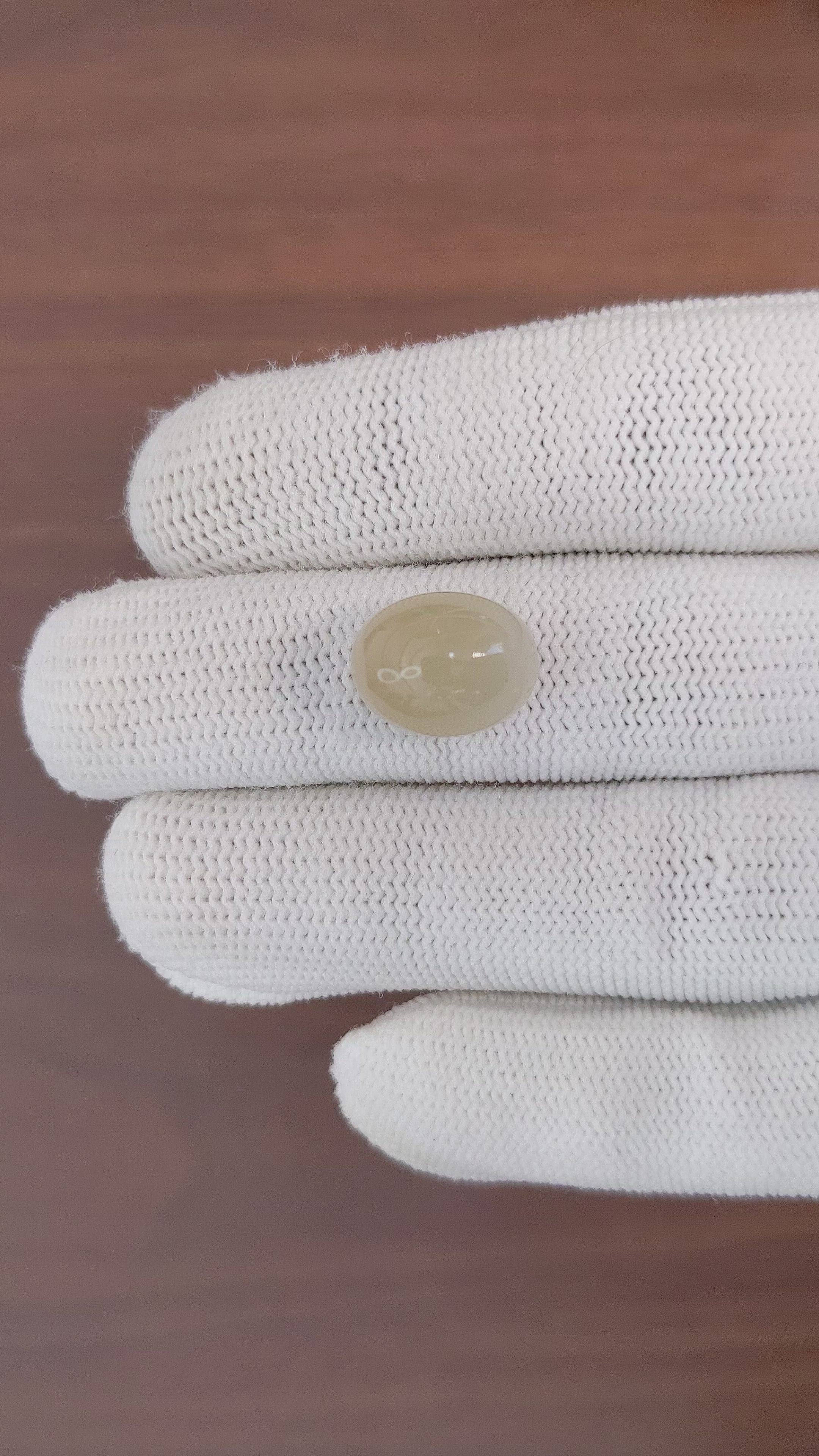 10.67 Ct. Cabochon Moonstone from Ceylon (Sri Lanka) Size Video