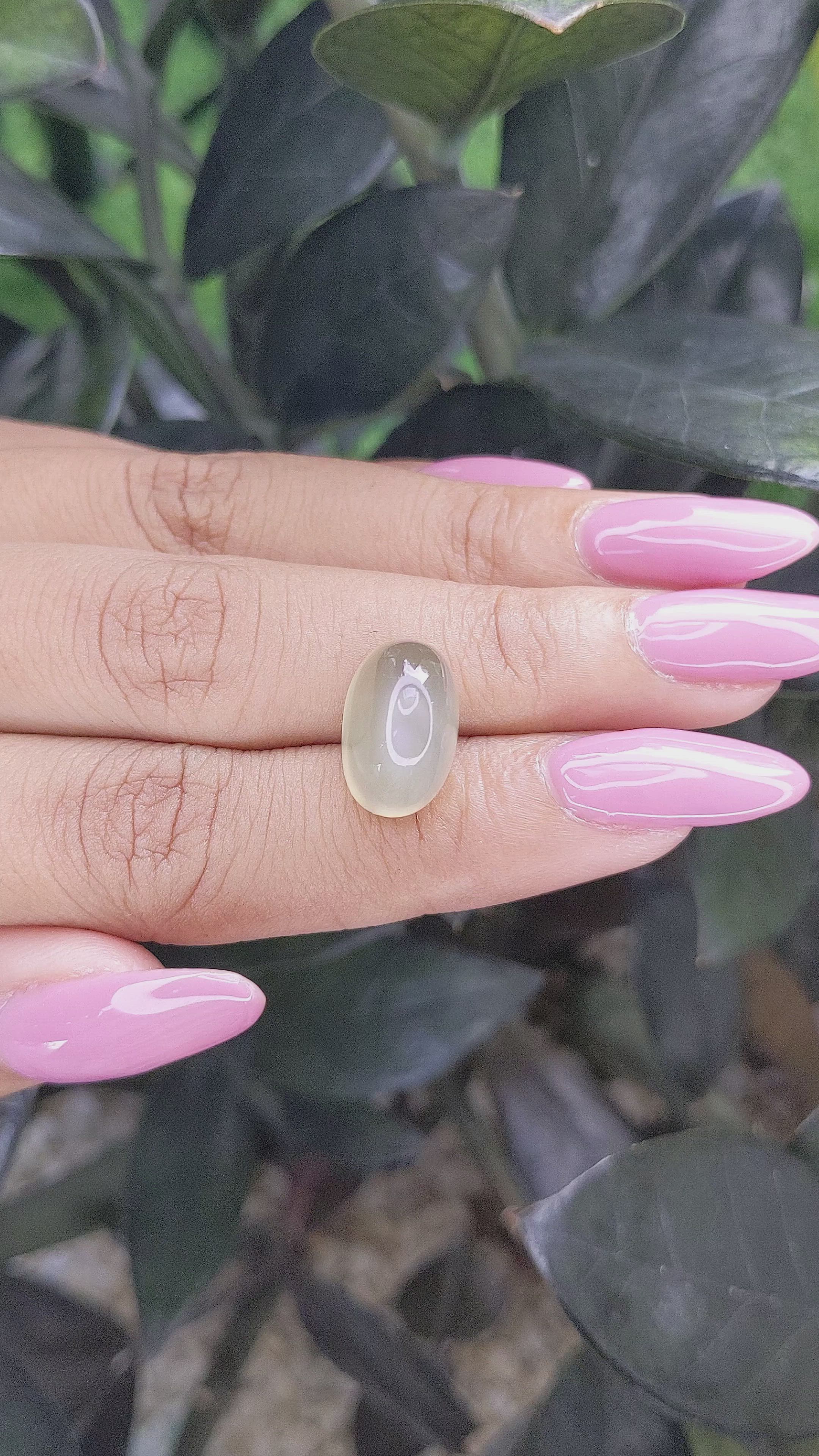 10.79 Ct. Cabochon Moonstone from Ceylon (Sri Lanka) Size Video
