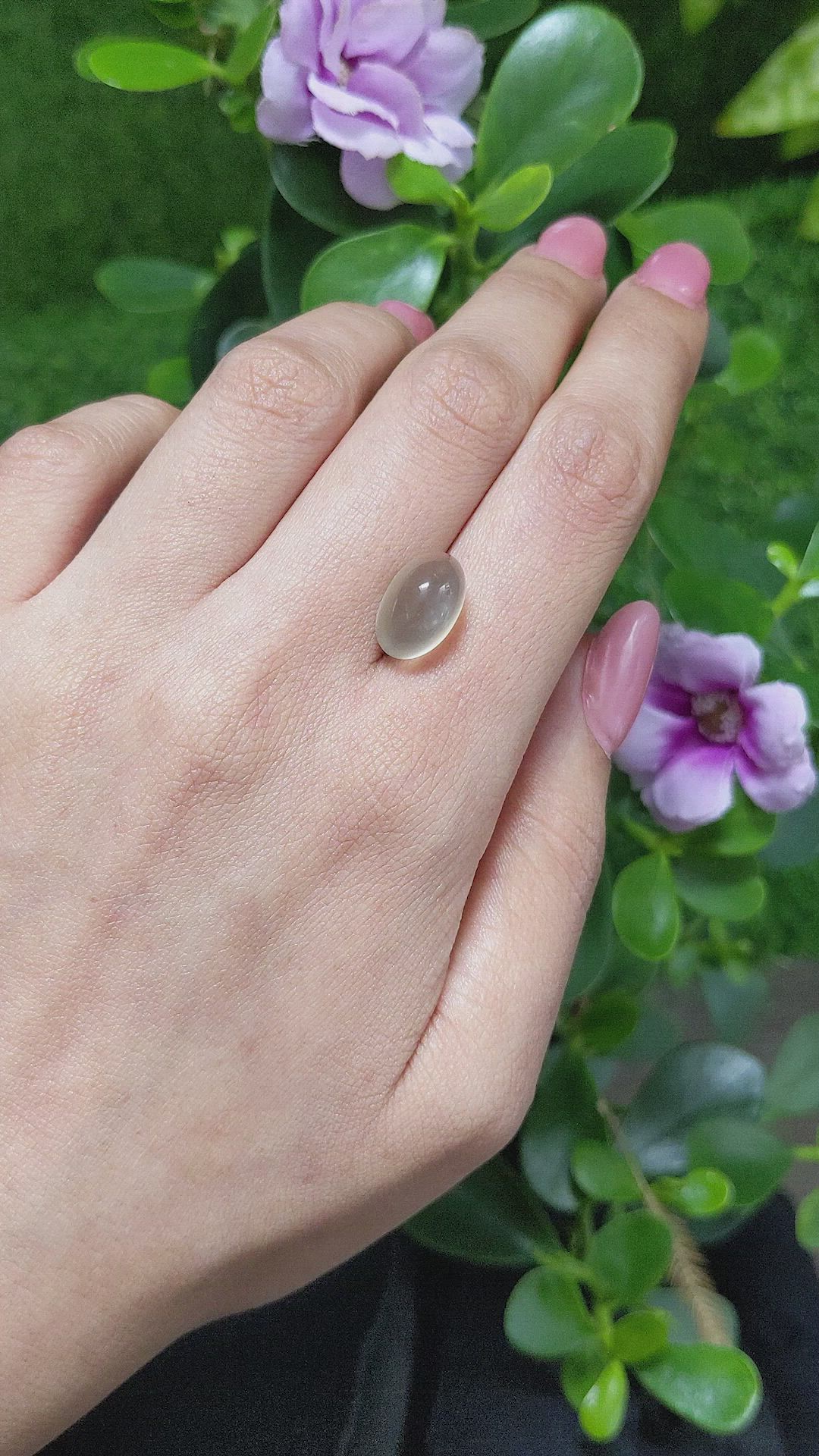 7.64 Ct. Cabochon Moonstone from Ceylon (Sri Lanka) Size Video