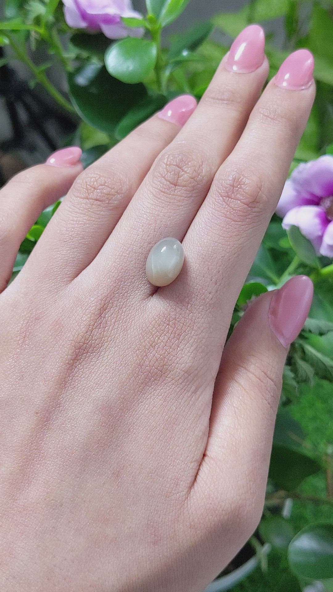7.23 Ct. Cabochon Moonstone from Ceylon (Sri Lanka) Size Video