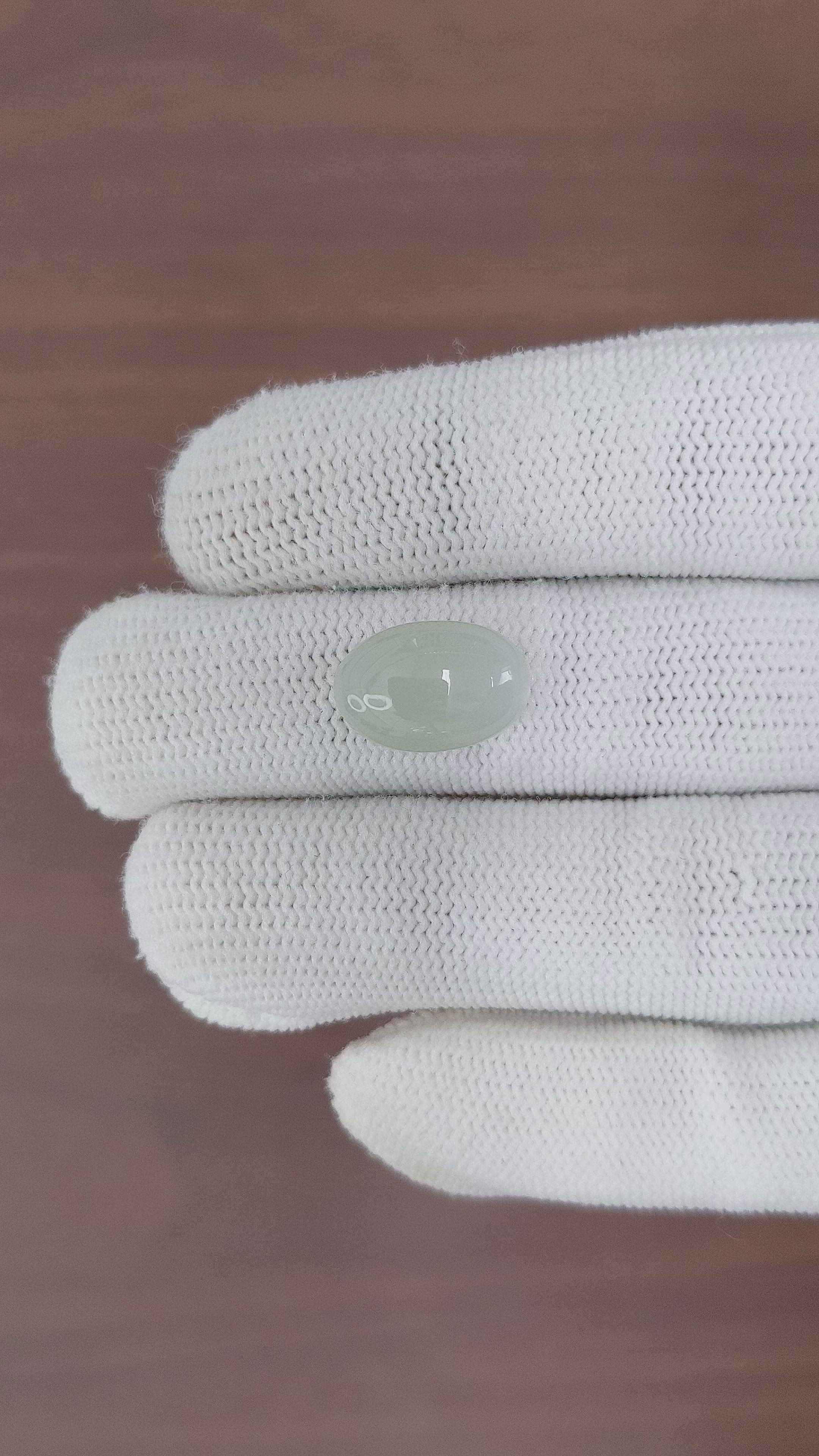 6.55 Ct. Cabochon Moonstone from Ceylon (Sri Lanka) Size Video