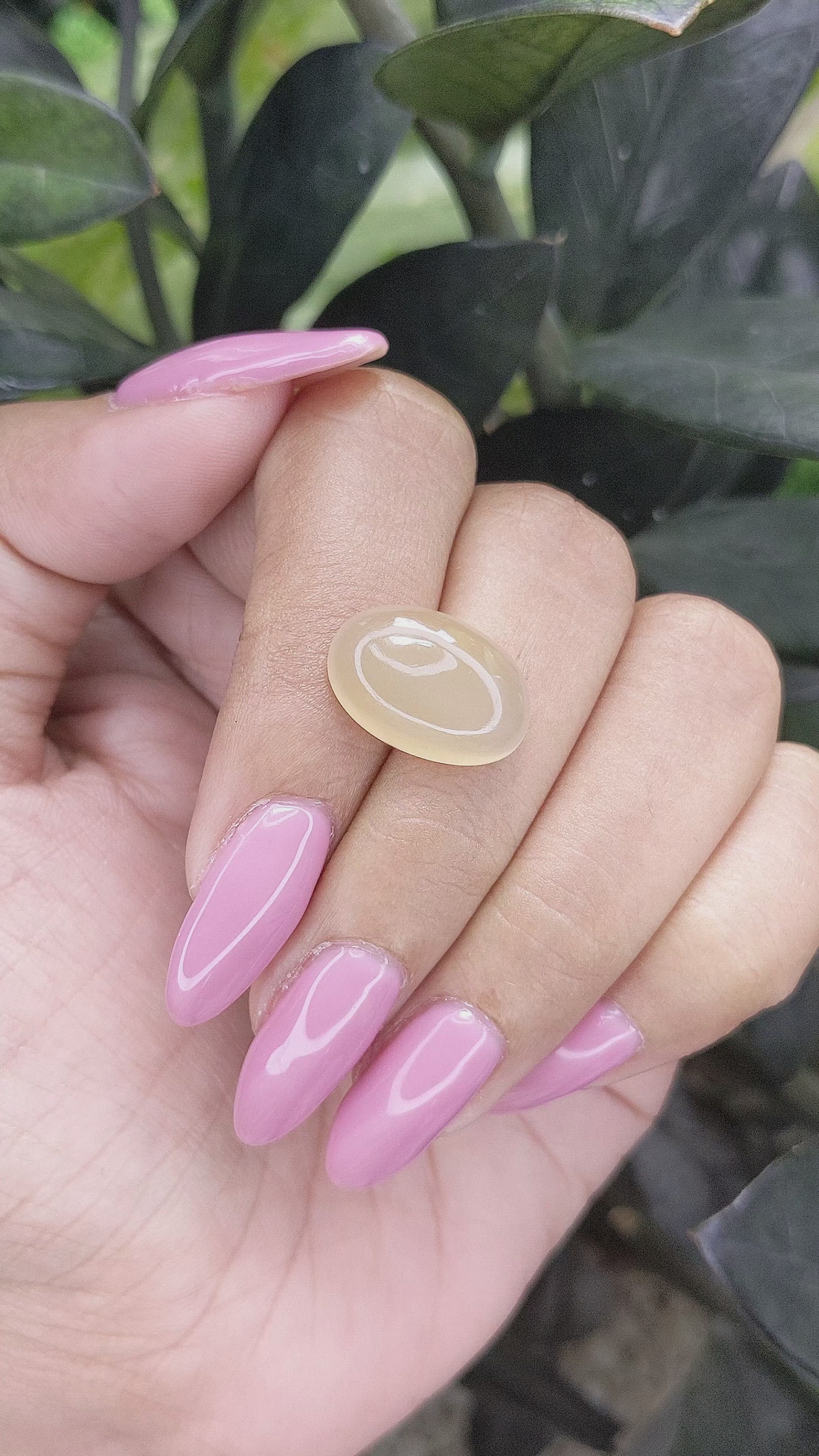 9.12 Ct. Cabochon Moonstone from Ceylon (Sri Lanka) Size Video