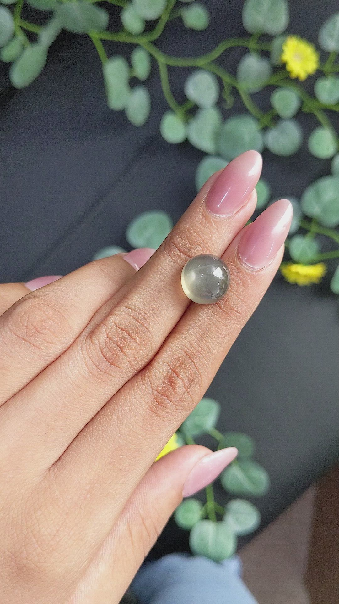 10.40 Ct. Cabochon Moonstone from Ceylon (Sri Lanka) Size Video