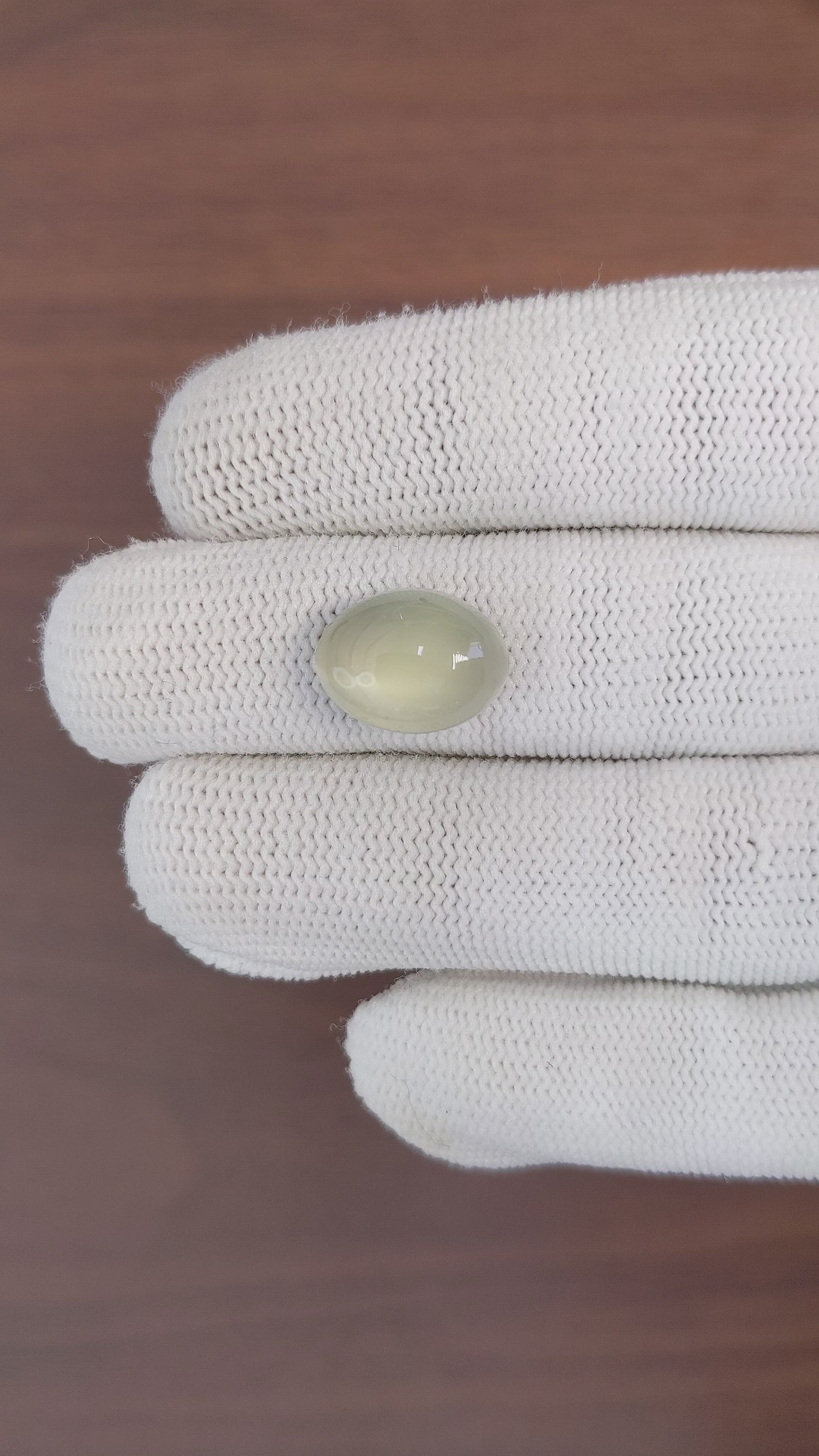 6.43 Ct. Cabochon Moonstone from Ceylon (Sri Lanka) Size Video