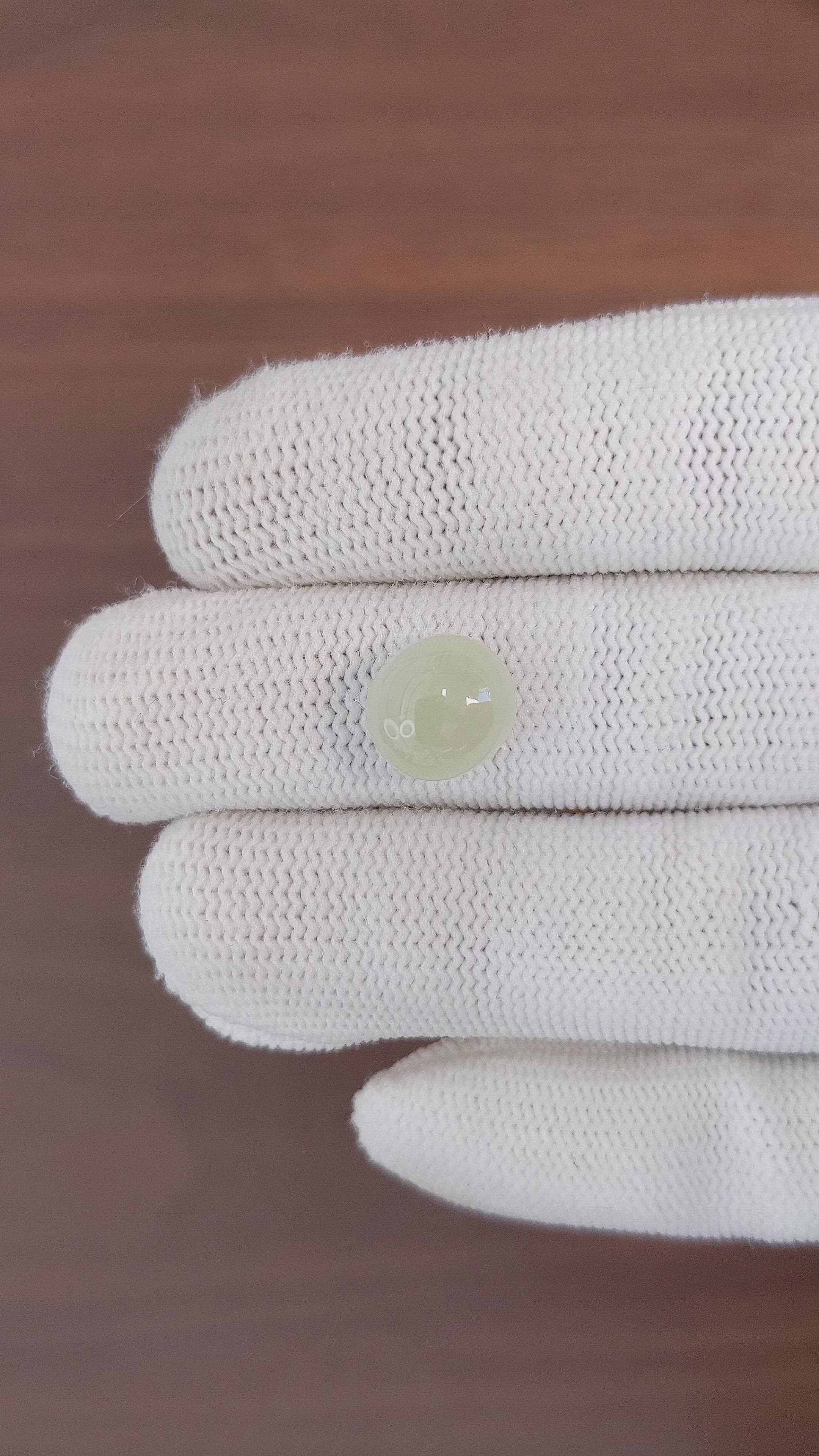 4.46 Ct. Cabochon Moonstone from Ceylon (Sri Lanka) Size Video