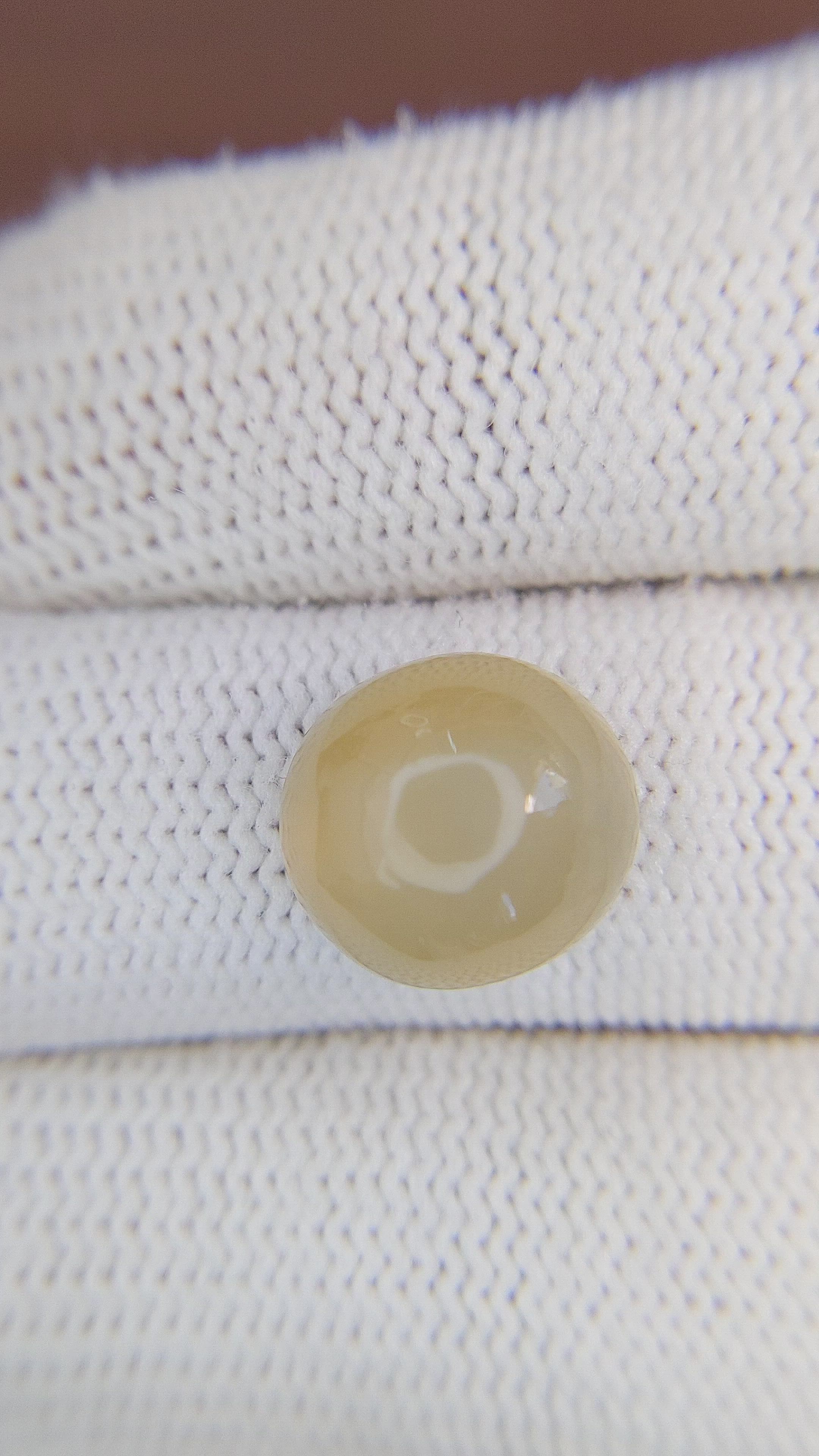7.15 Ct. Cabochon Moonstone from Ceylon (Sri Lanka) Size Video