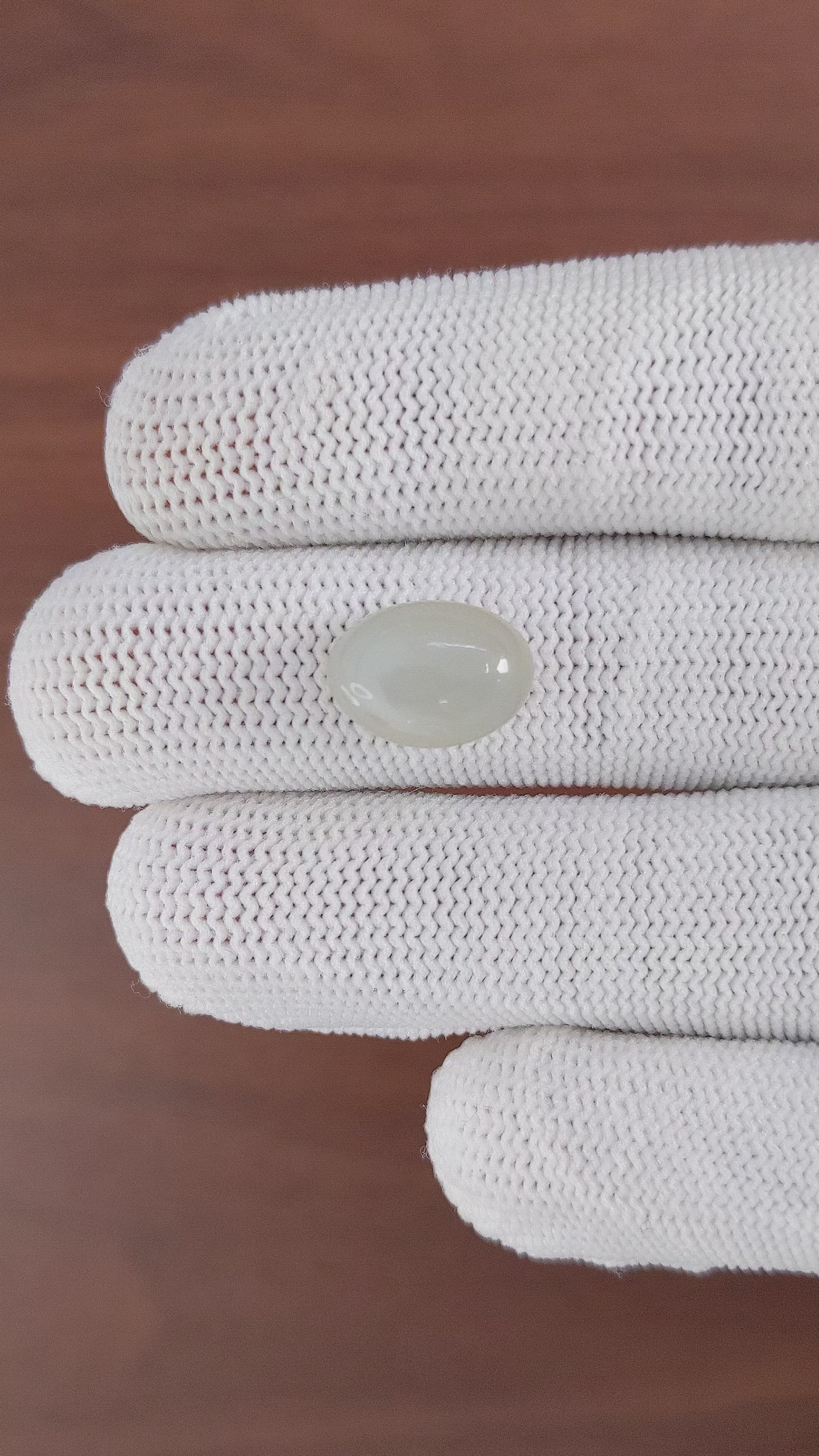 6.19 Ct. Cabochon Moonstone from Ceylon (Sri Lanka) Size Video