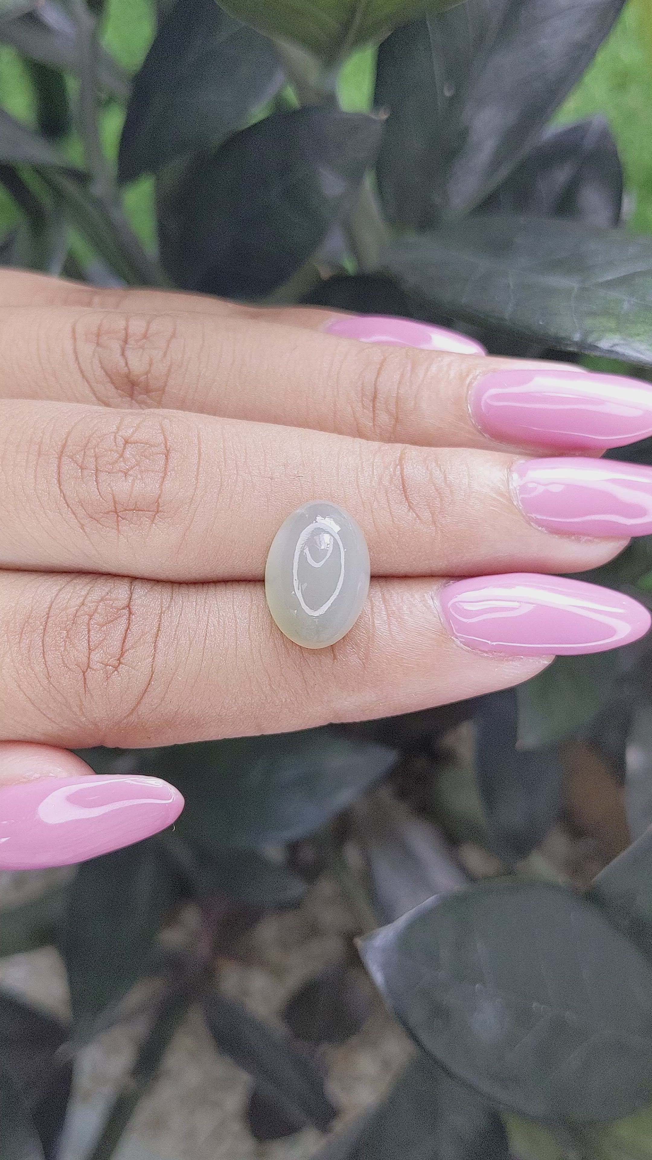 7.68 Ct. Cabochon Moonstone from Ceylon (Sri Lanka) Size Video