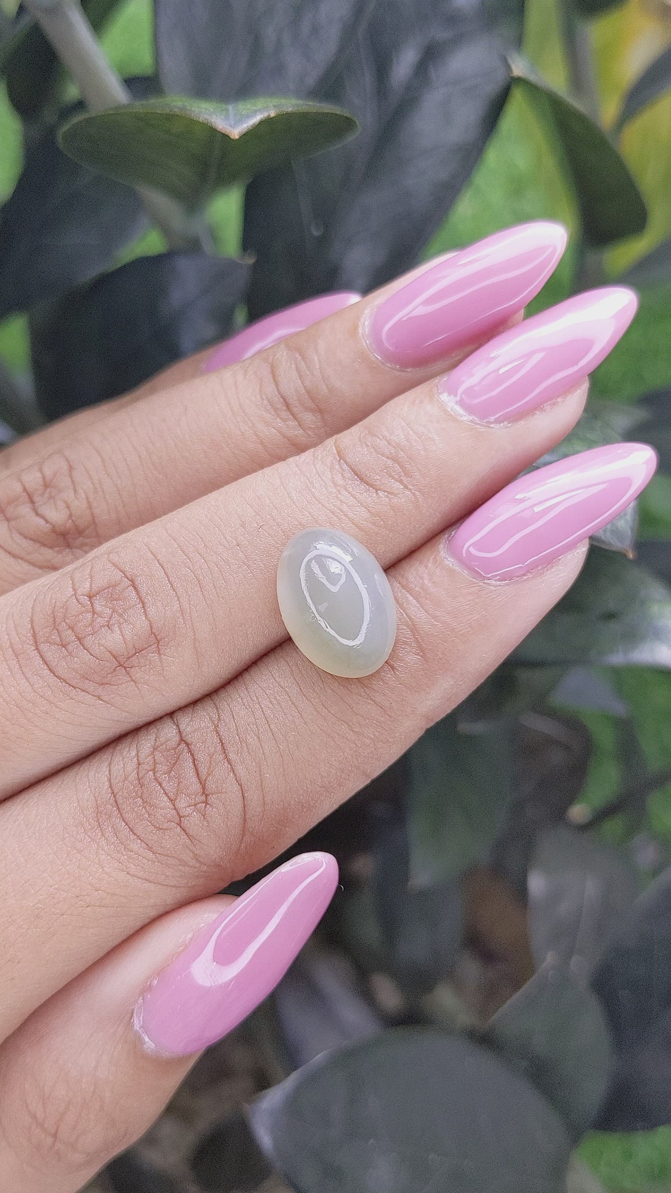 7.68 Ct. Cabochon Moonstone from Ceylon (Sri Lanka) Size Video