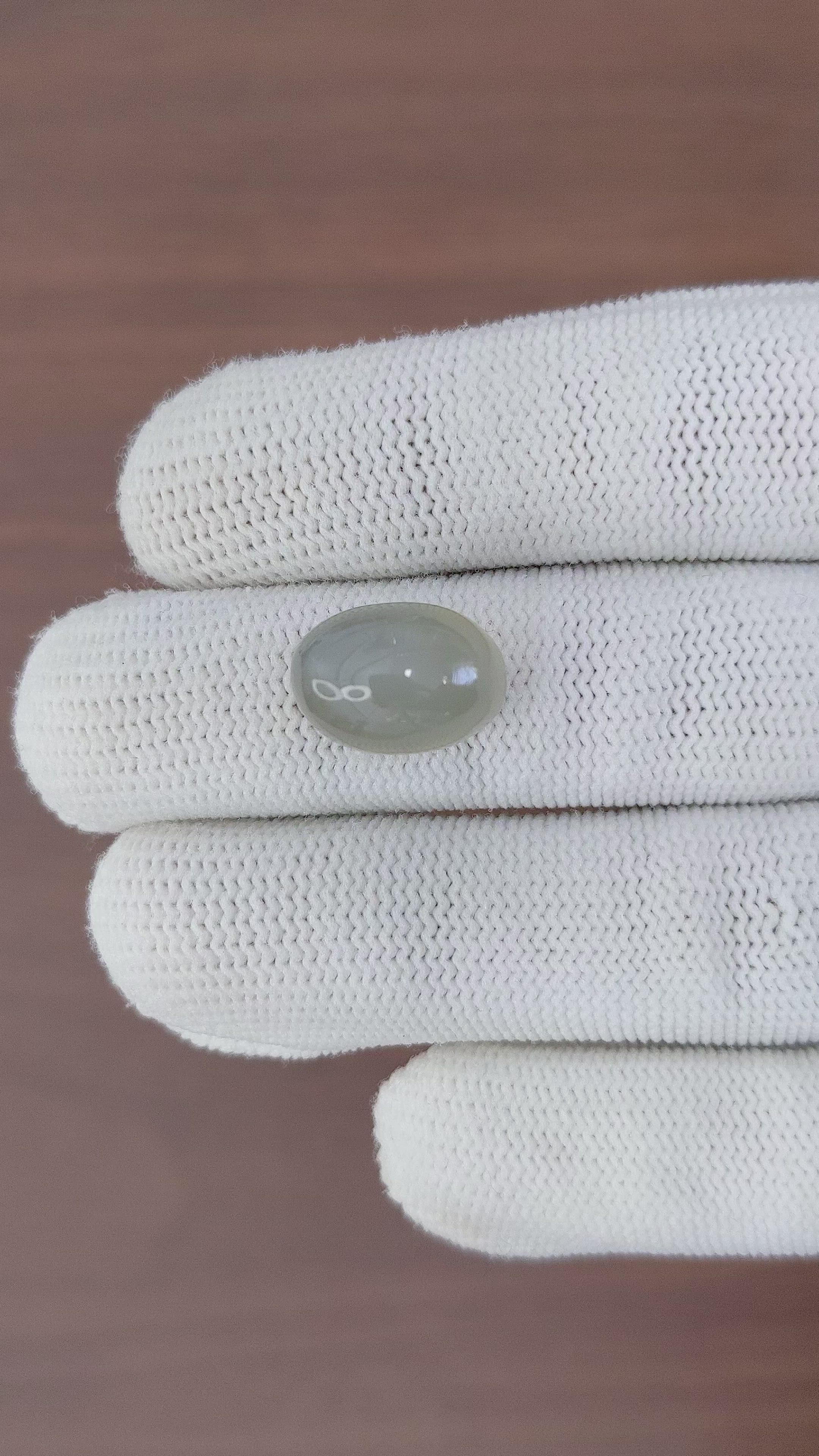 10.94 Ct. Cabochon Moonstone from Ceylon (Sri Lanka) Size Video