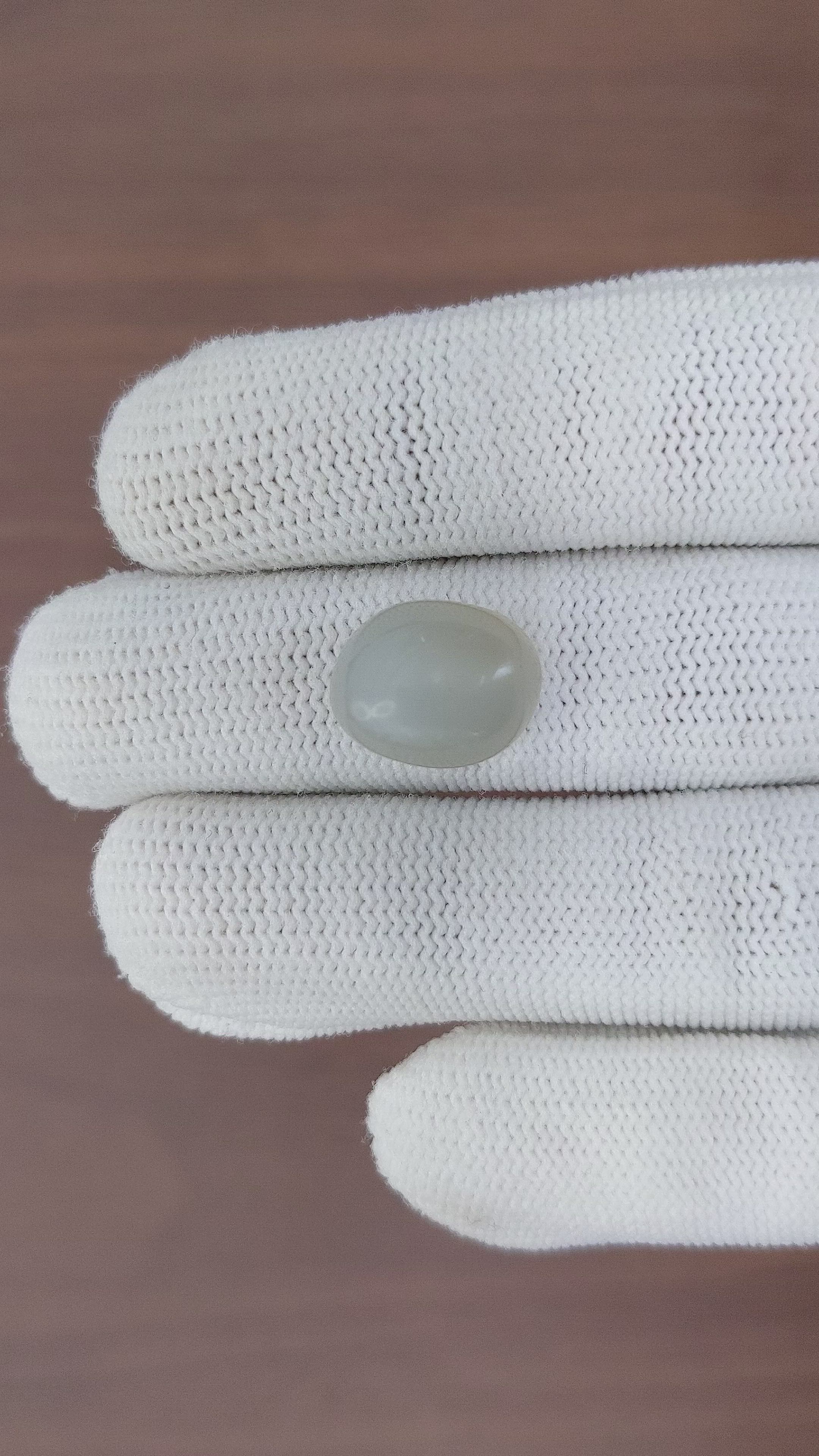 10.77 Ct. Cabochon Moonstone from Ceylon (Sri Lanka) Size Video