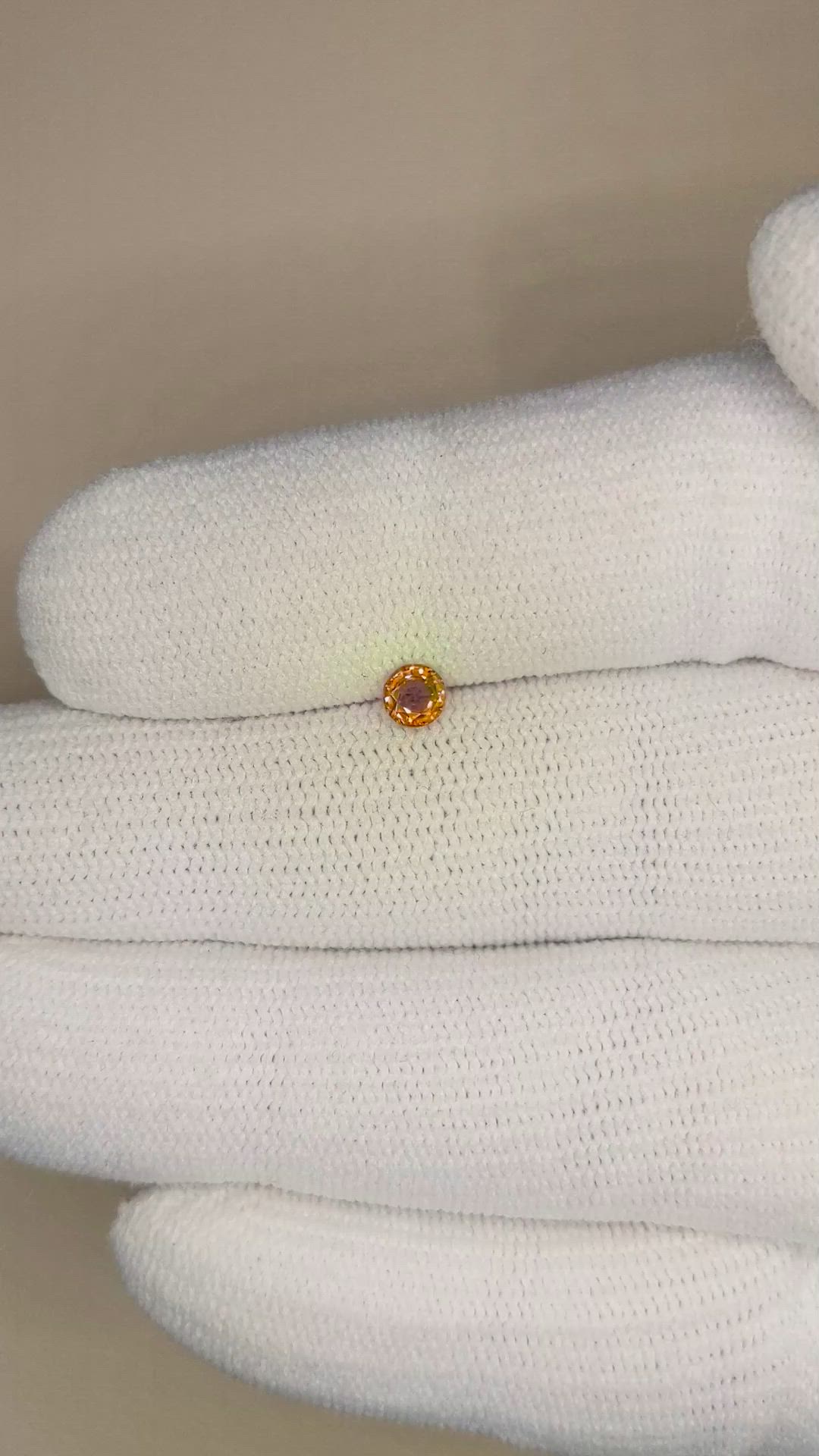 0.35 Ct. Alexandrite from Ceylon (Sri Lanka) Size Video