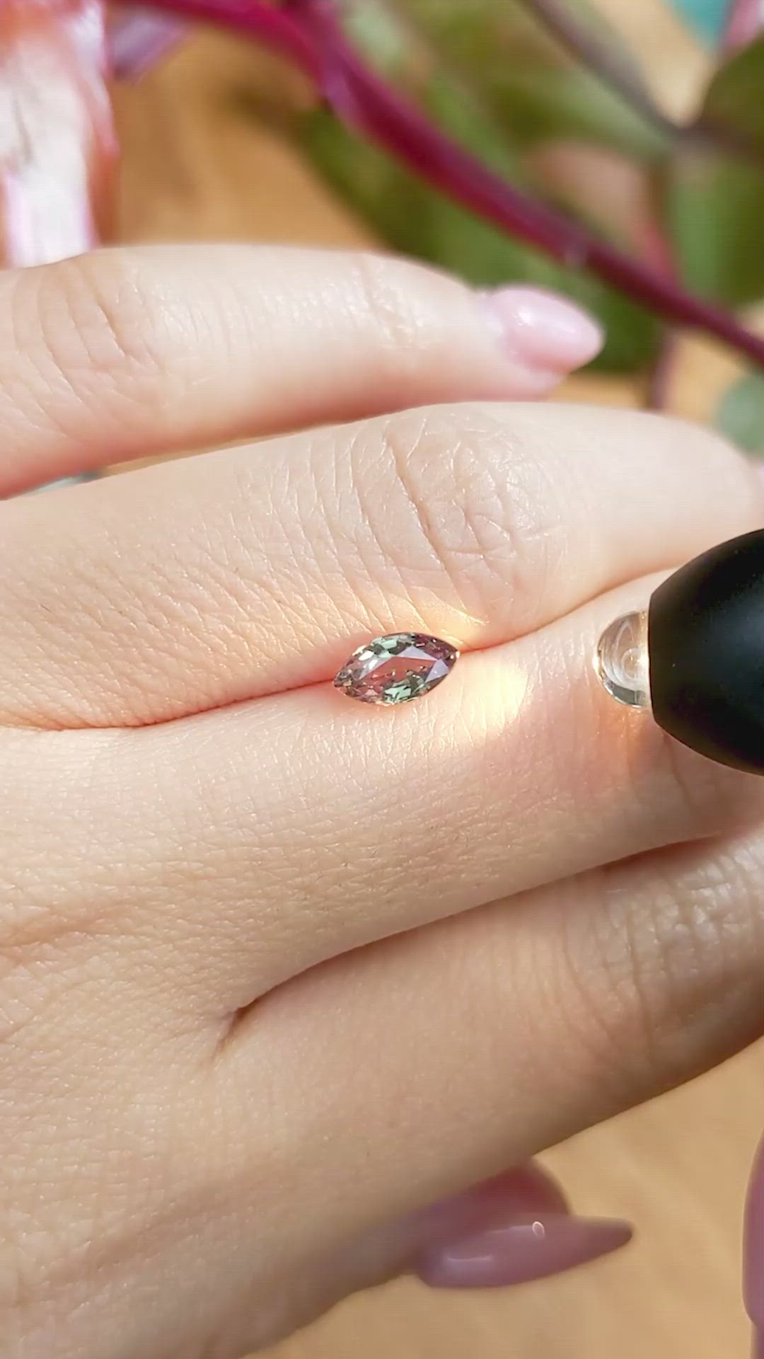 0.75 Ct. Alexandrite from Ceylon (Sri Lanka) Size Video