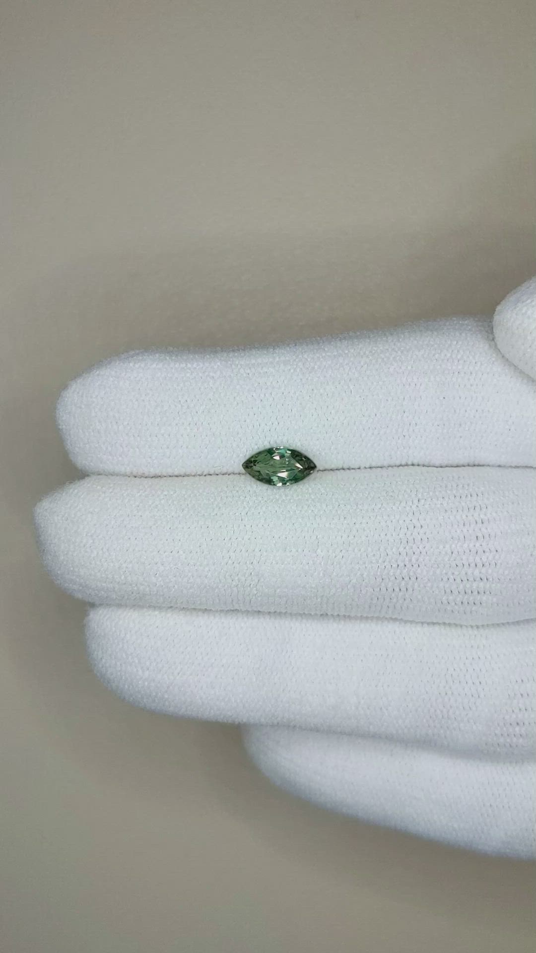 0.75 Ct. Alexandrite from Ceylon (Sri Lanka) Size Video