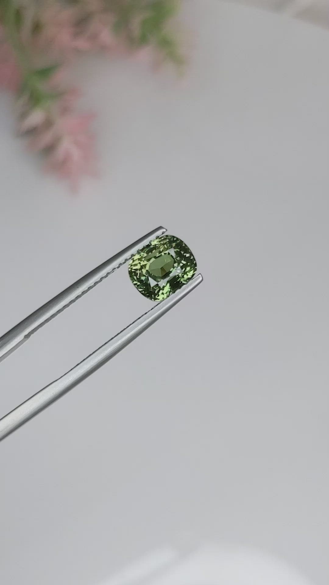 2.57 Ct. Alexandrite from Ceylon (Sri Lanka) Size Video