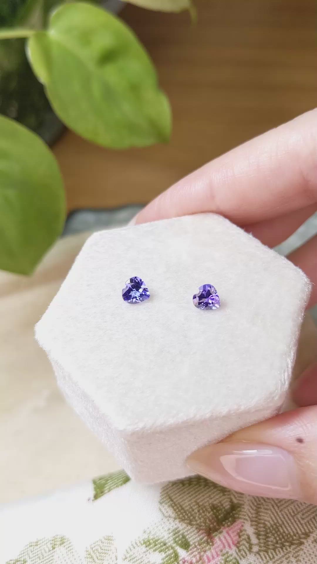0.85 Ct.Tw.Total Carat Weight Tanzanite Pair from Tanzania Size Video