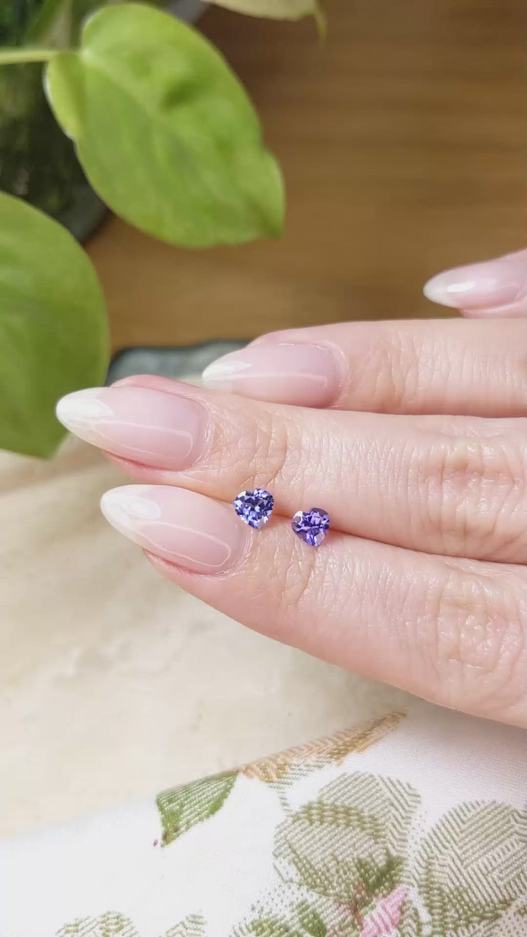 0.85 Ct.Tw.Total Carat Weight Tanzanite Pair from Tanzania Size Video