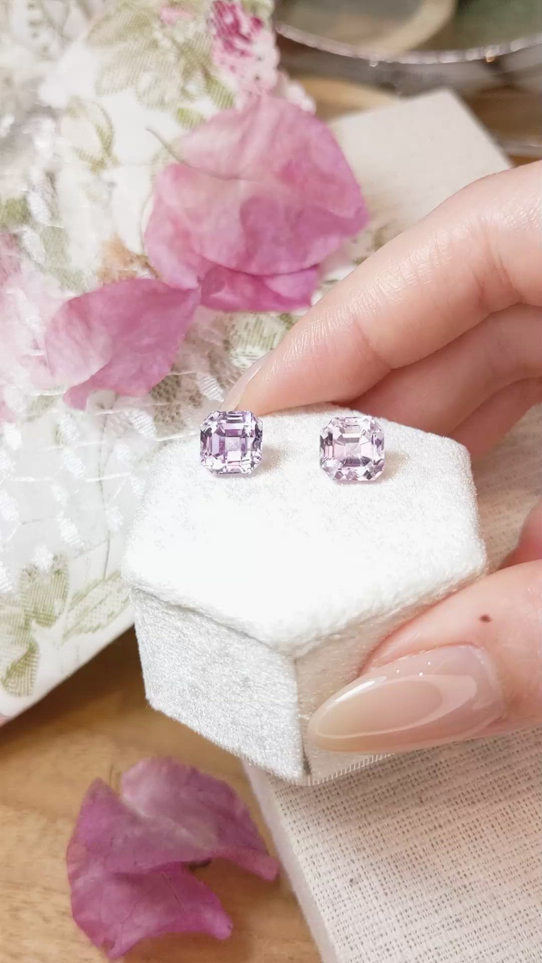 8.02&nbsp;Ct.Tw.Total Carat Weight Kunzite Pair from Afghanistan Size Video