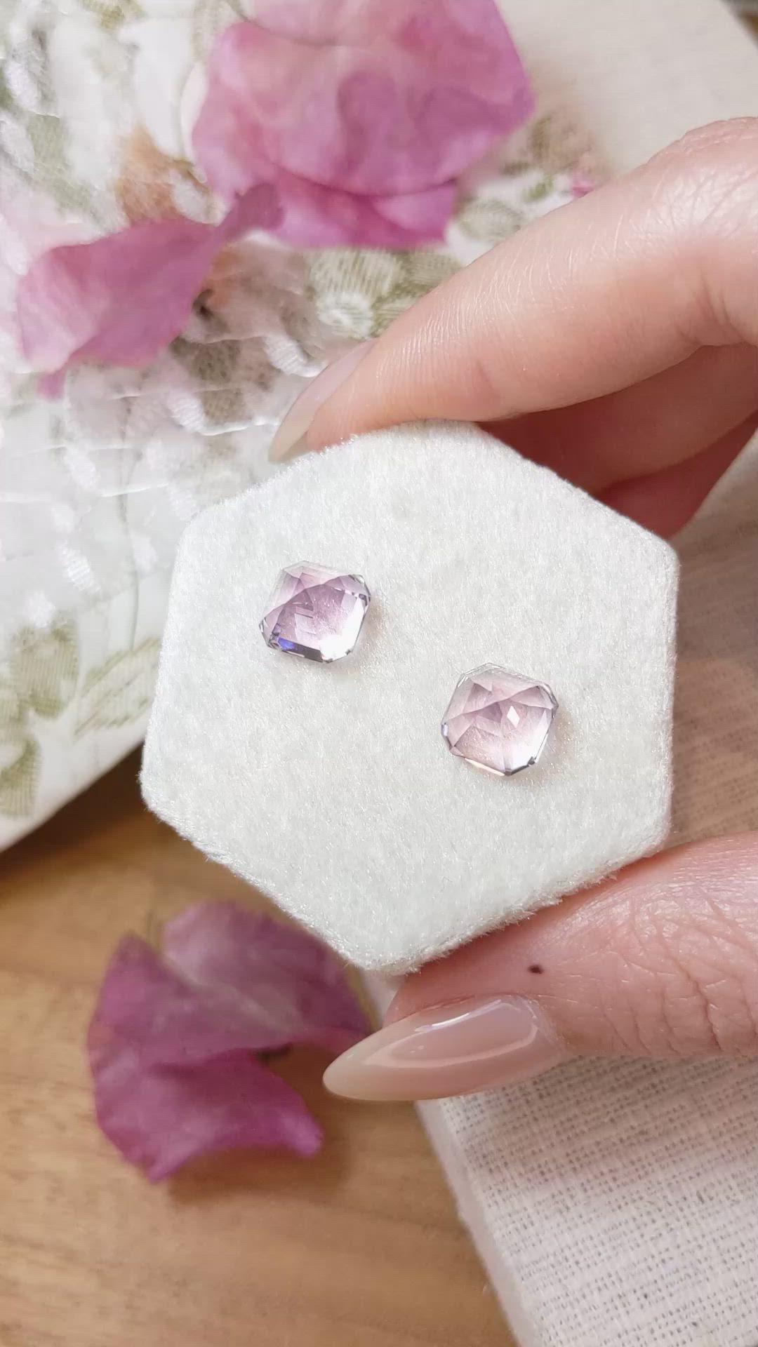 8.02&nbsp;Ct.Tw.Total Carat Weight Kunzite Pair from Afghanistan Size Video