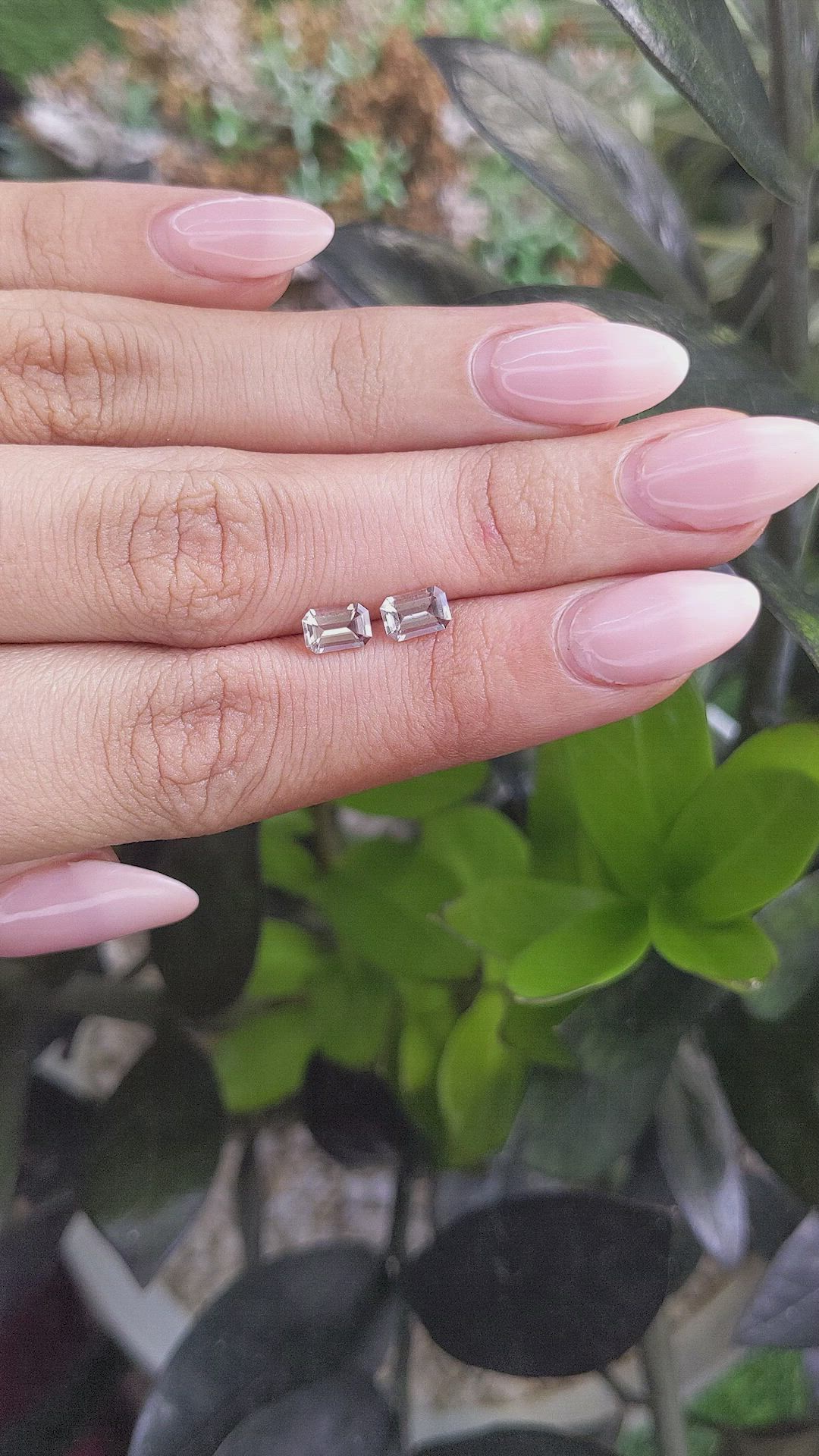 1.00&nbsp;Ct.Tw.Total Carat Weight Smokey Quartz Pair from Madagascar Size Video