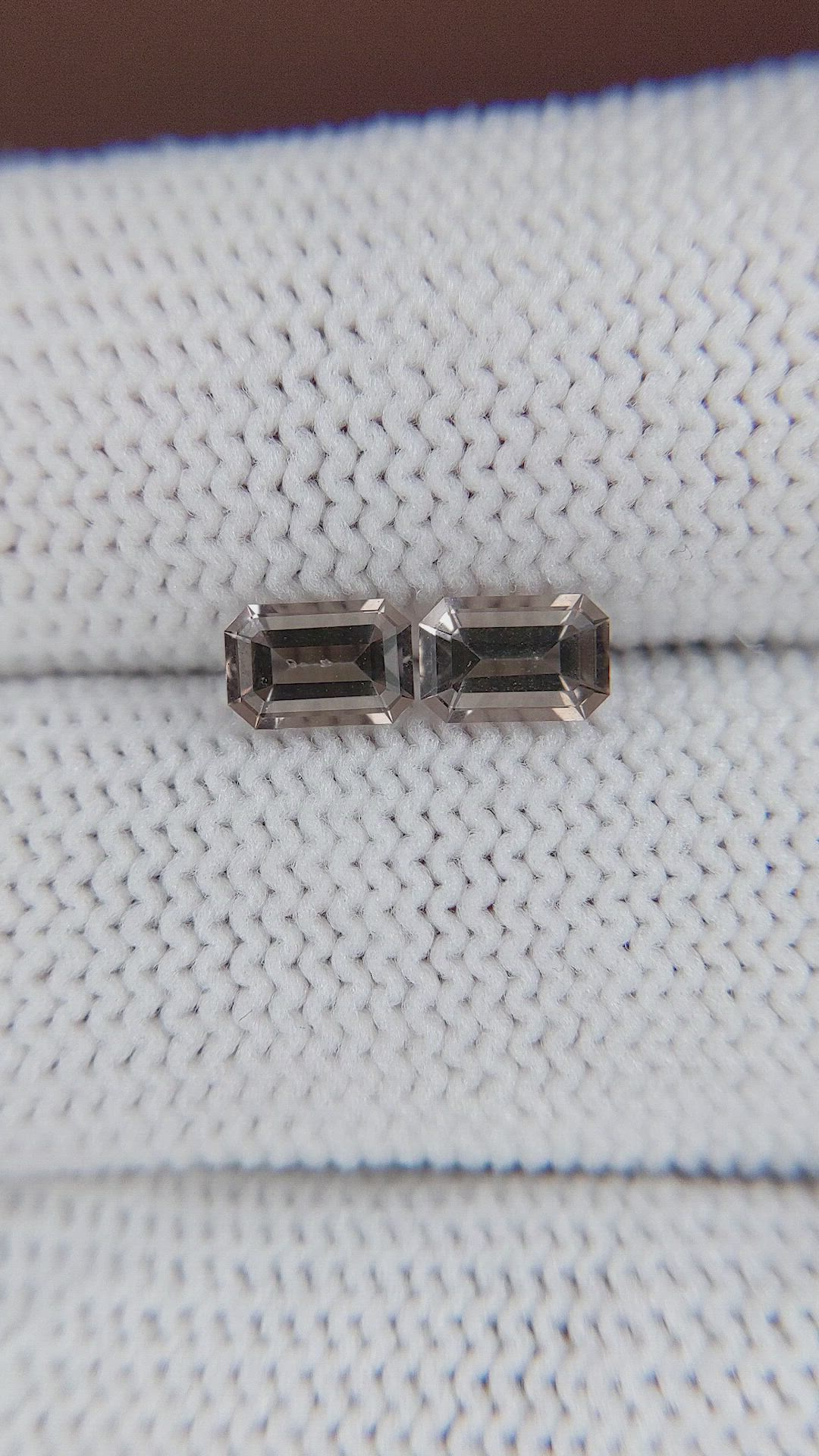 0.87&nbsp;Ct.Tw.Total Carat Weight Smokey Quartz Pair from Madagascar Size Video