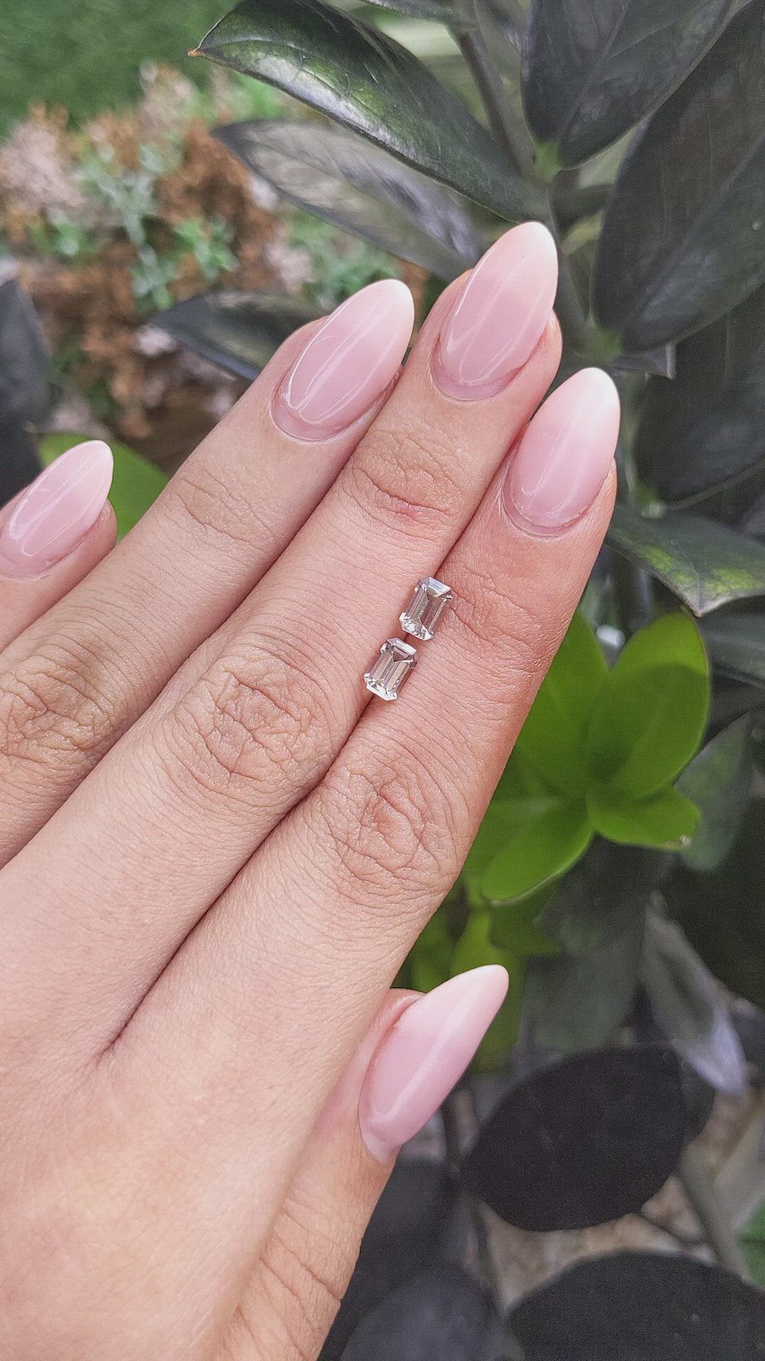 0.87&nbsp;Ct.Tw.Total Carat Weight Smokey Quartz Pair from Madagascar Size Video