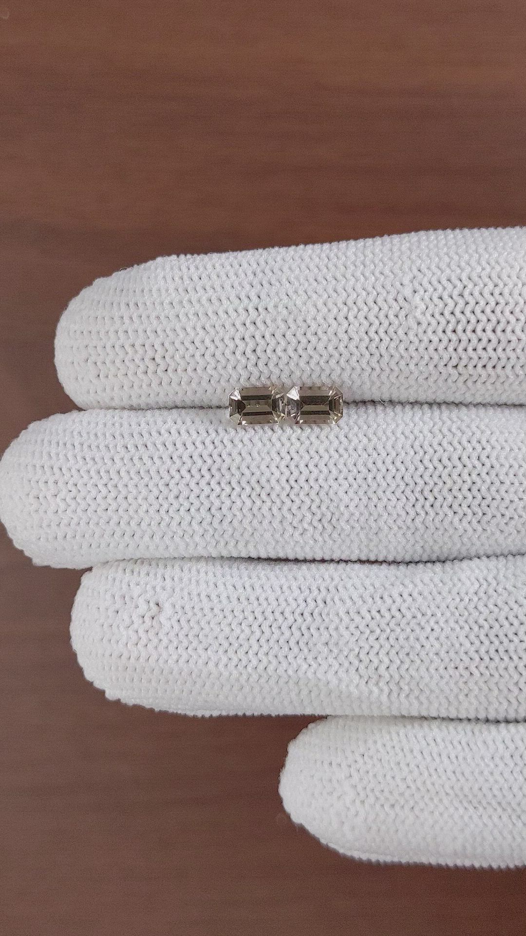 0.89&nbsp;Ct.Tw.Total Carat Weight Smokey Quartz Pair from Madagascar Size Video