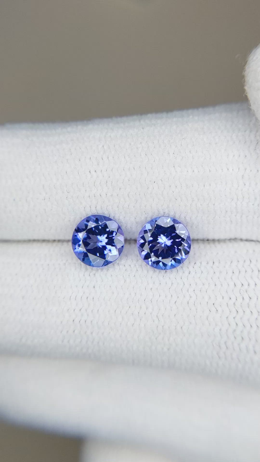 1.68 Ct.Tw.Total Carat Weight Tanzanite Pair from Tanzania Size Video
