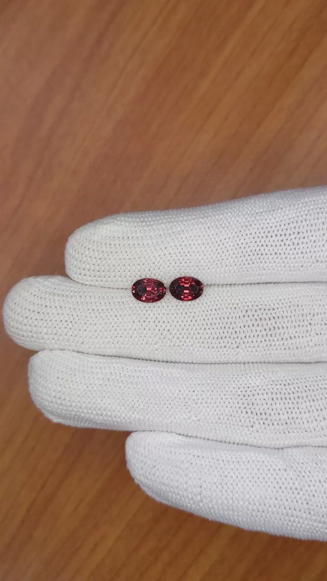 1.71 Ct.Tw.Total Carat Weight Garnet Pair from Ceylon (Sri Lanka) Size Video