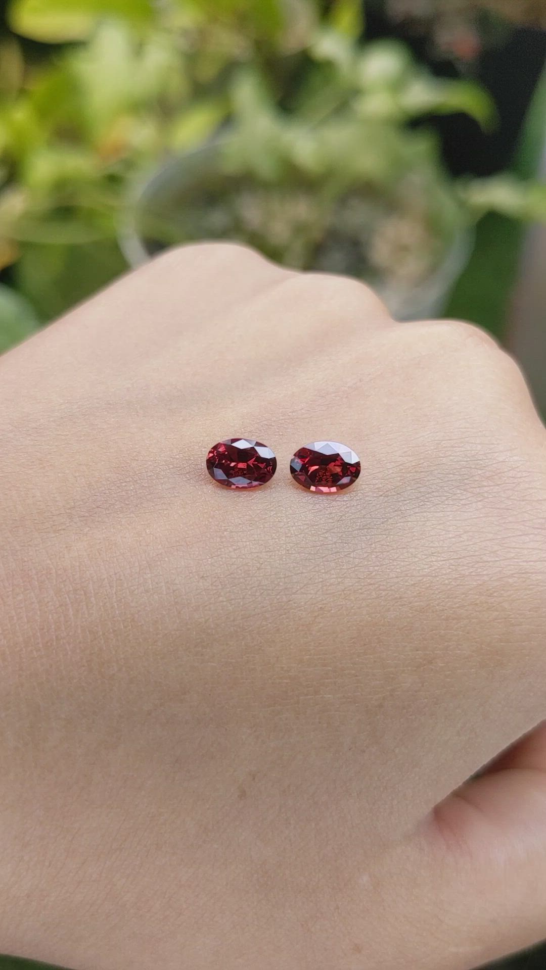 1.71 Ct.Tw.Total Carat Weight Garnet Pair from Ceylon (Sri Lanka) Size Video