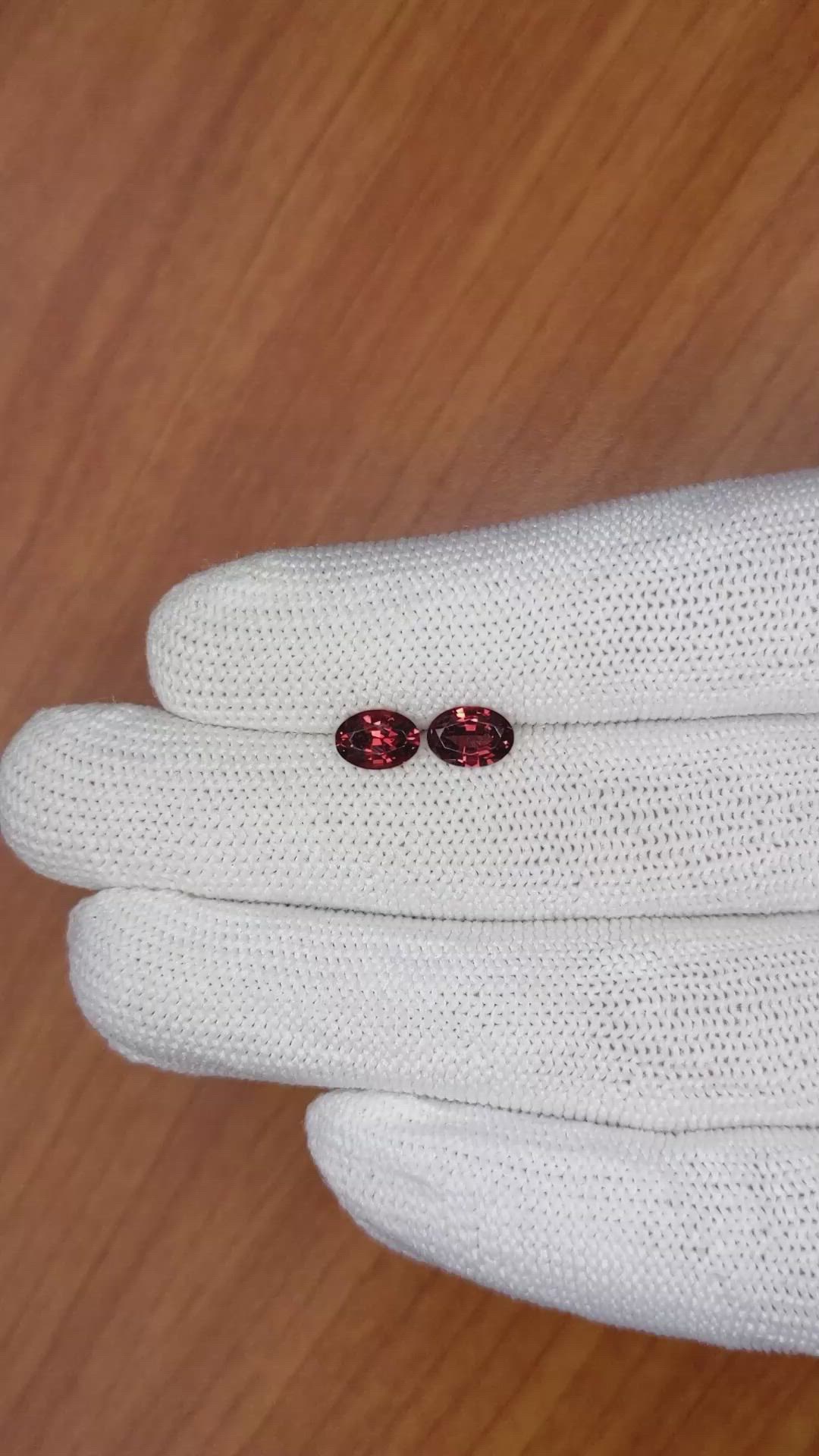 1.63 Ct.Tw.Total Carat Weight Garnet Pair from Ceylon (Sri Lanka) Size Video