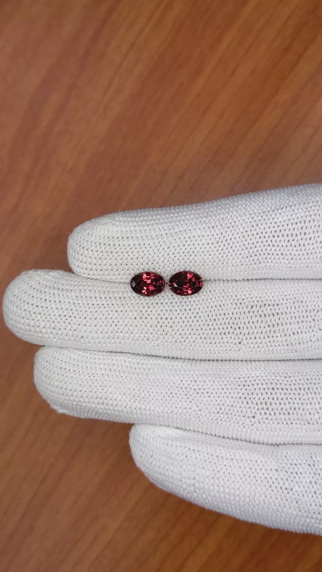 1.78 Ct.Tw.Total Carat Weight Garnet Pair from Ceylon (Sri Lanka) Size Video
