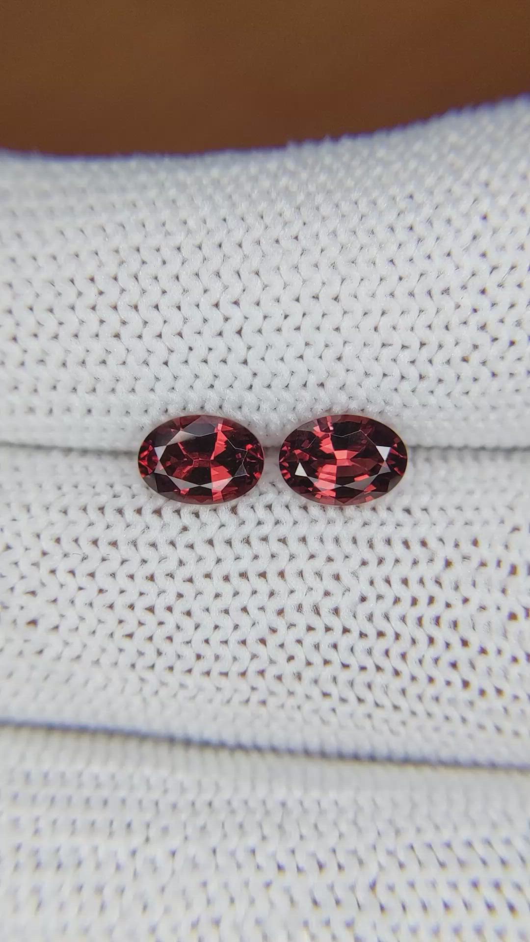 1.71 Ct.Tw.Total Carat Weight Garnet Pair from Ceylon (Sri Lanka) Size Video