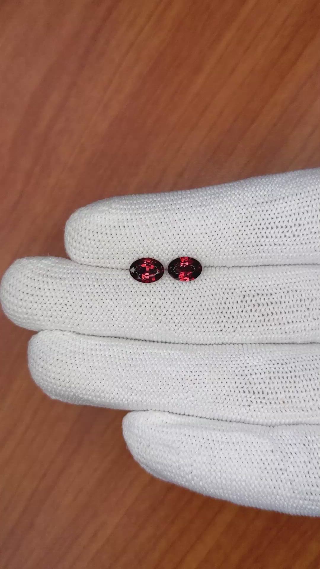 1.63 Ct.Tw.Total Carat Weight Garnet Pair from Ceylon (Sri Lanka) Size Video