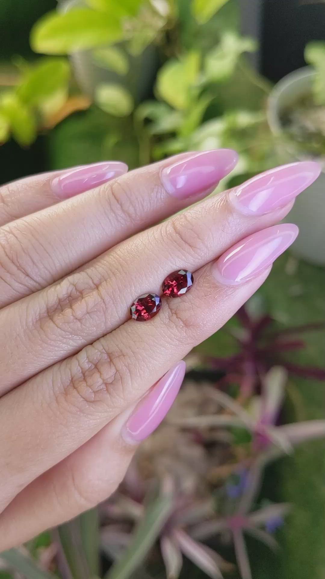 1.76 Ct.Tw.Total Carat Weight Garnet Pair from Ceylon (Sri Lanka) Size Video